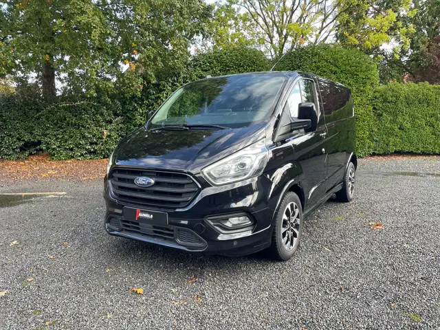 Ford Transit Custom 2.0 TDCi L1H1 Sport/ Zetelverwarm/ PDC+CAM/ Navi/ Carplay/ Trekhk/Lane assist/ Dakrails/LED/ 136KW versie ...