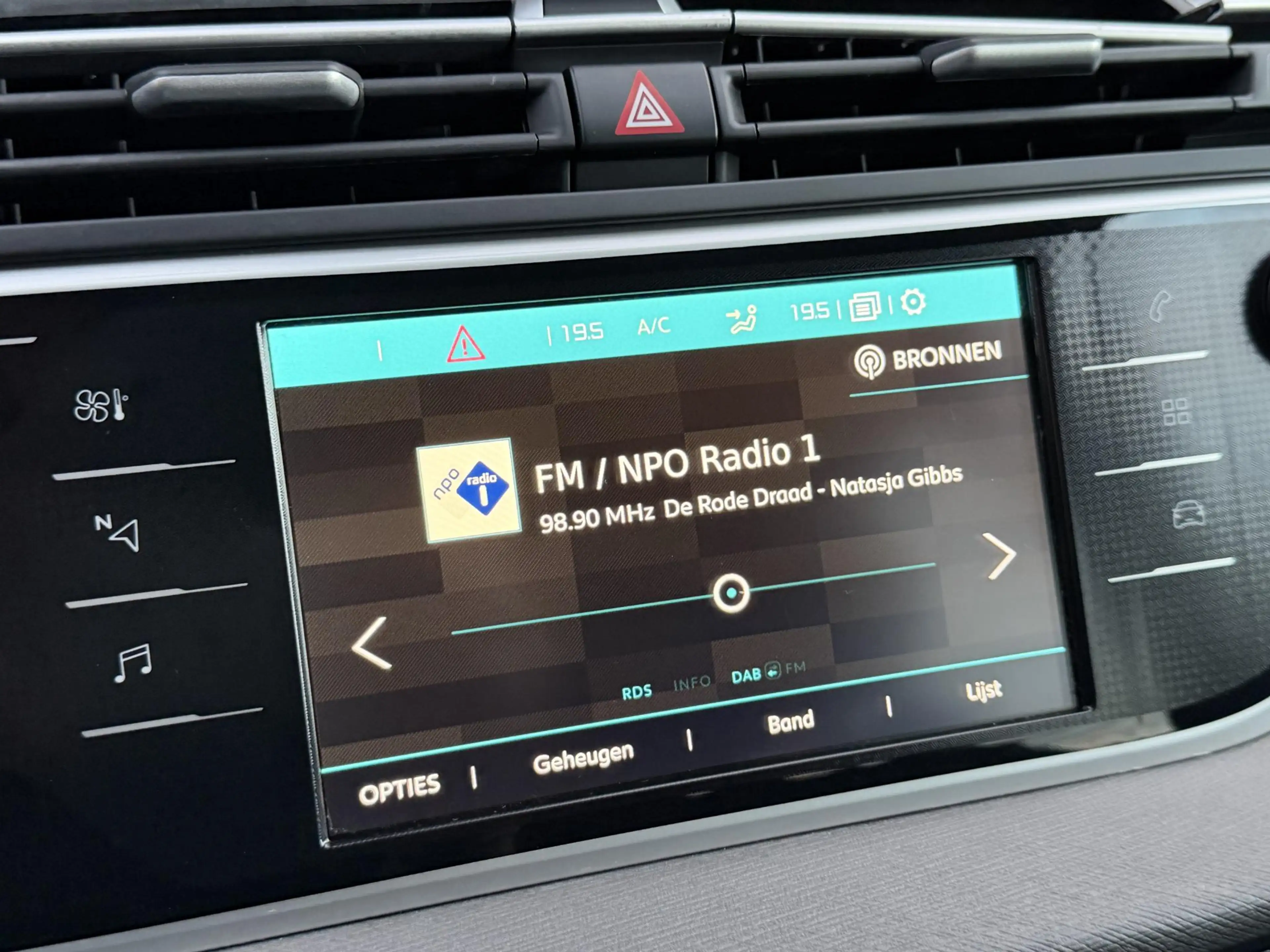 Citroen Grand C4 SpaceTourer 1.2 PureTech Feel 7P, Riem vervangen, Stoelmassage — photo 13