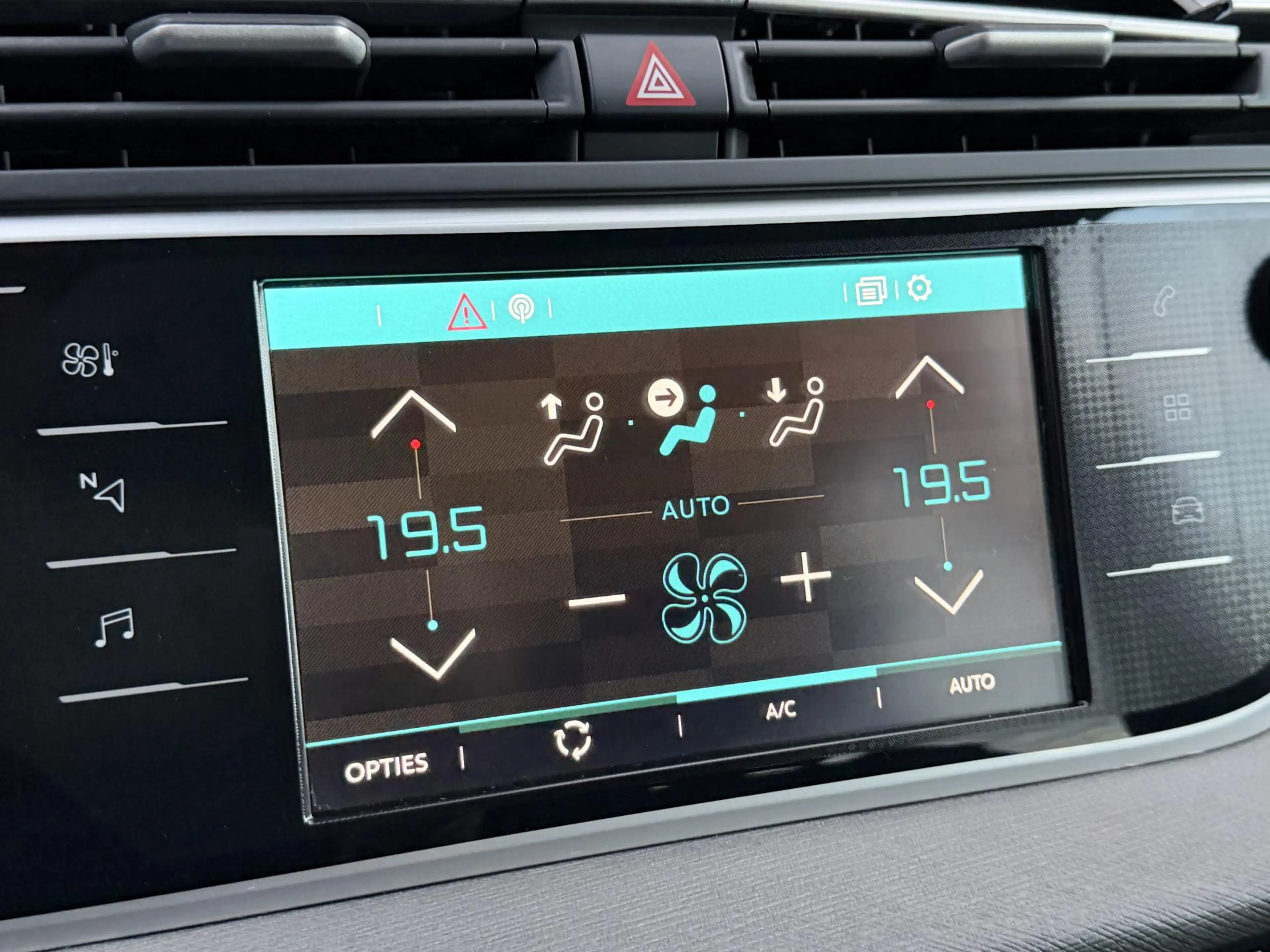 Citroen Grand C4 SpaceTourer 1.2 PureTech Feel 7P, Riem vervangen, Stoelmassage — photo 4