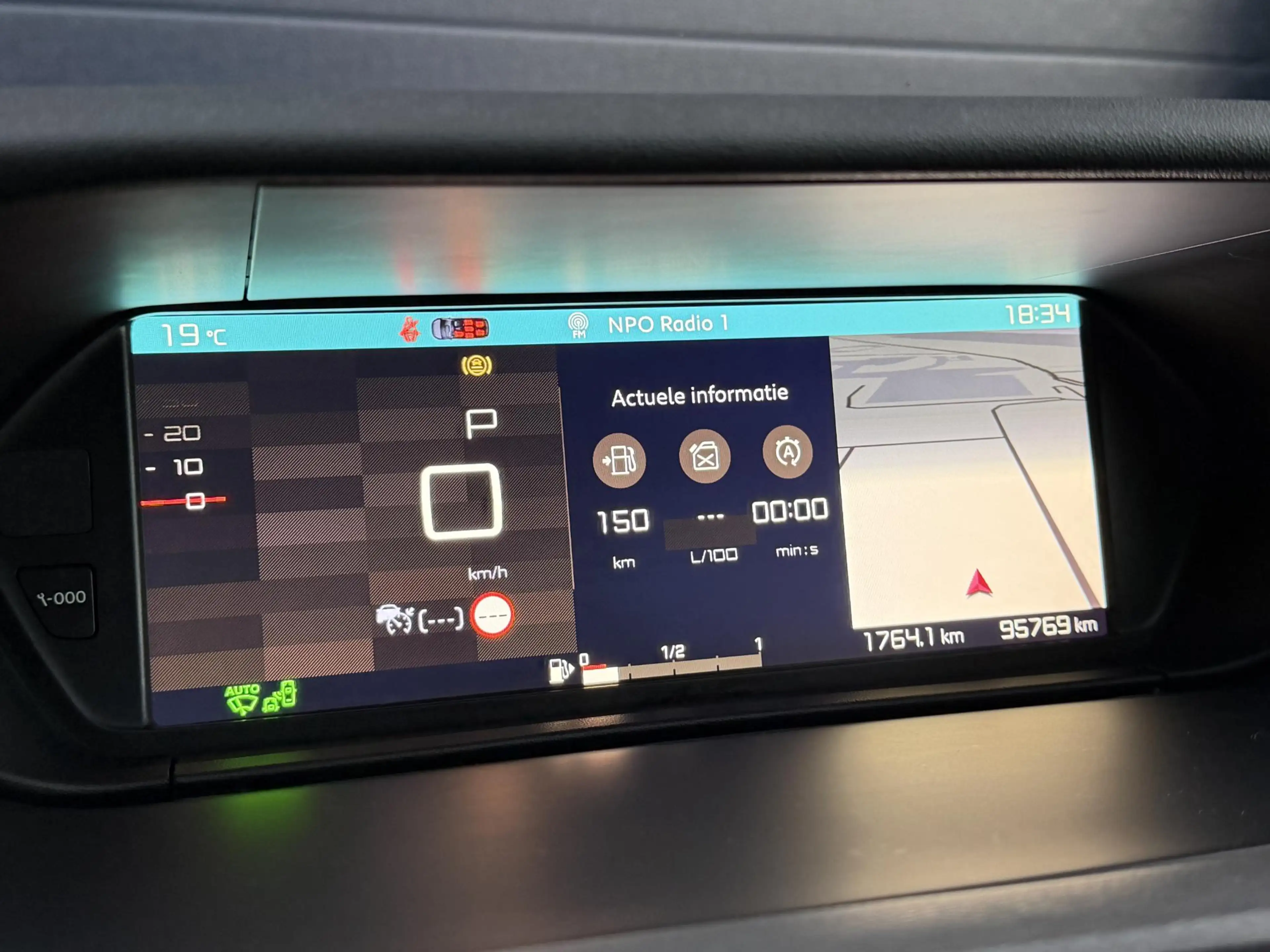 Citroen Grand C4 SpaceTourer 1.2 PureTech Feel 7P, Riem vervangen, Stoelmassage — photo 3