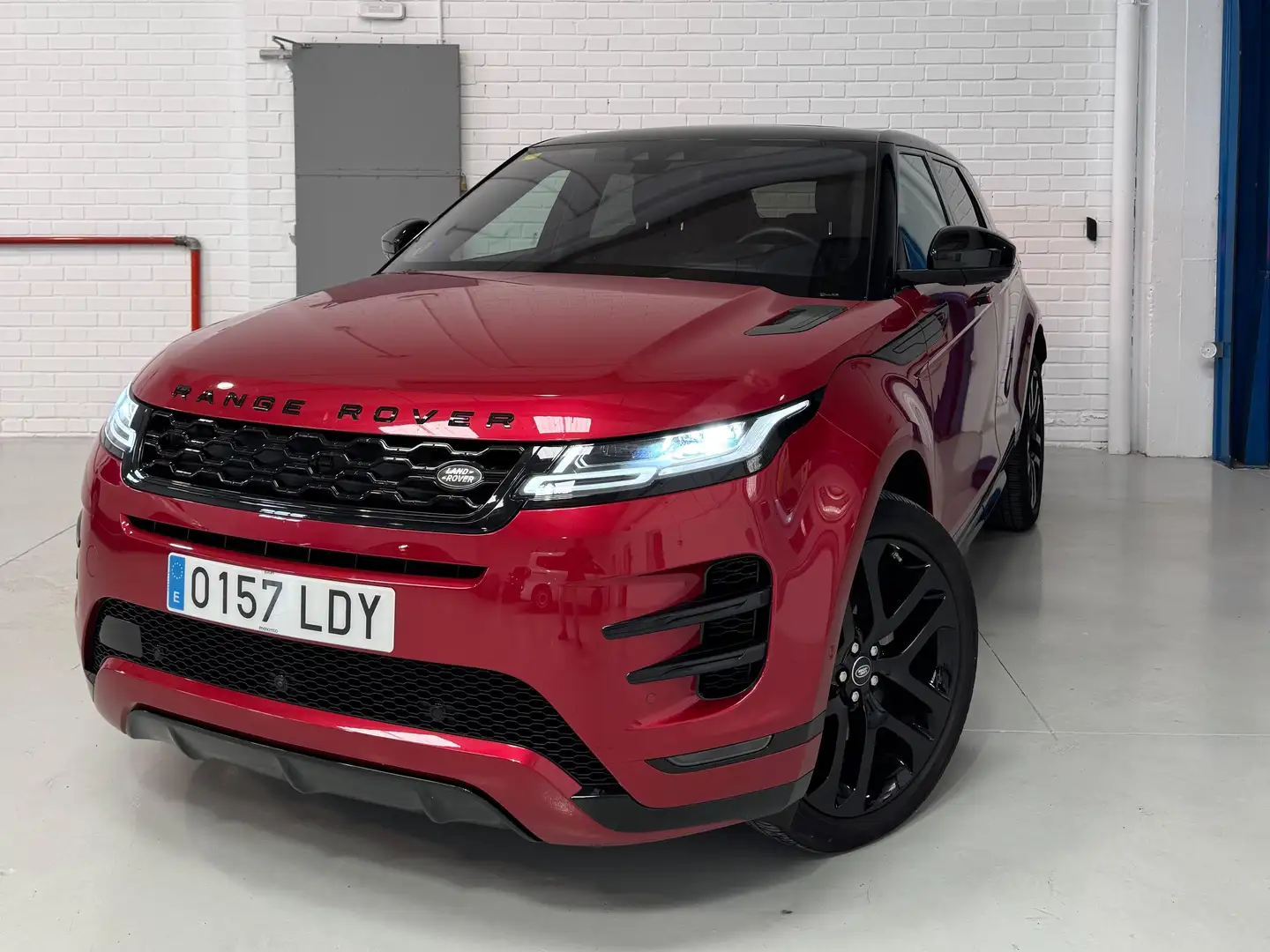 Land Rover Range Rover Evoque 2.0 I4 MHEV R-Dynamic HSE AWD Aut. 300 Rouge - 1