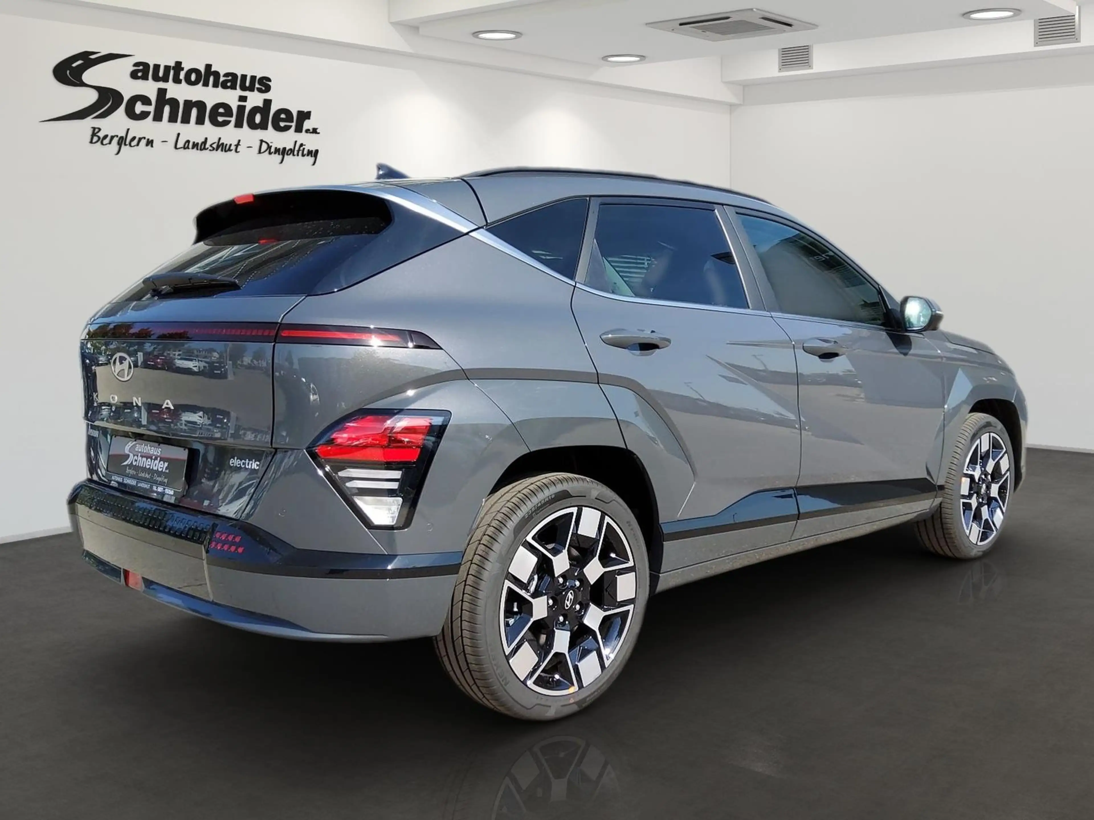 Hyundai KONA 65,4 kWh PRIME SCHIEBEDACH/HuD/EHK/ASSISTENZ/BOSE — photo 5