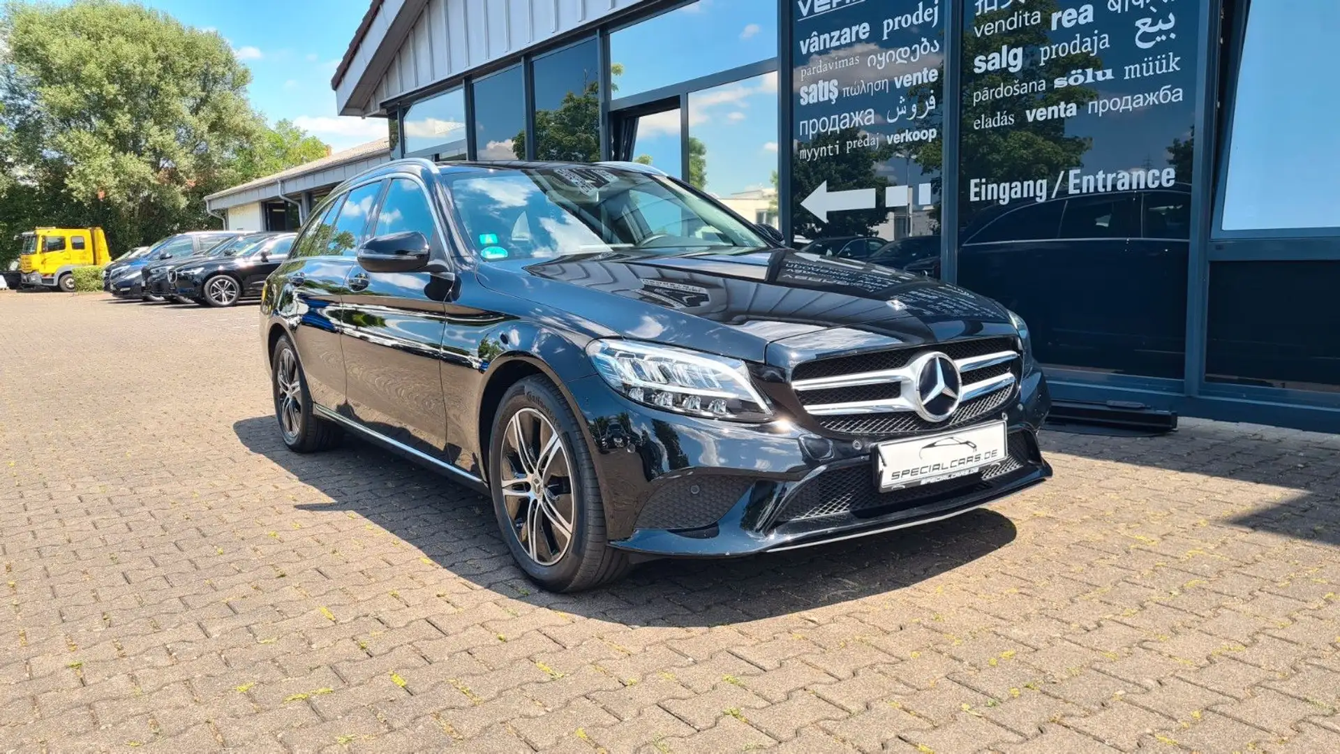 Mercedes-Benz C 200 T d 9G AVANTGARDE - LED - COMAND - PANO Schwarz - 1