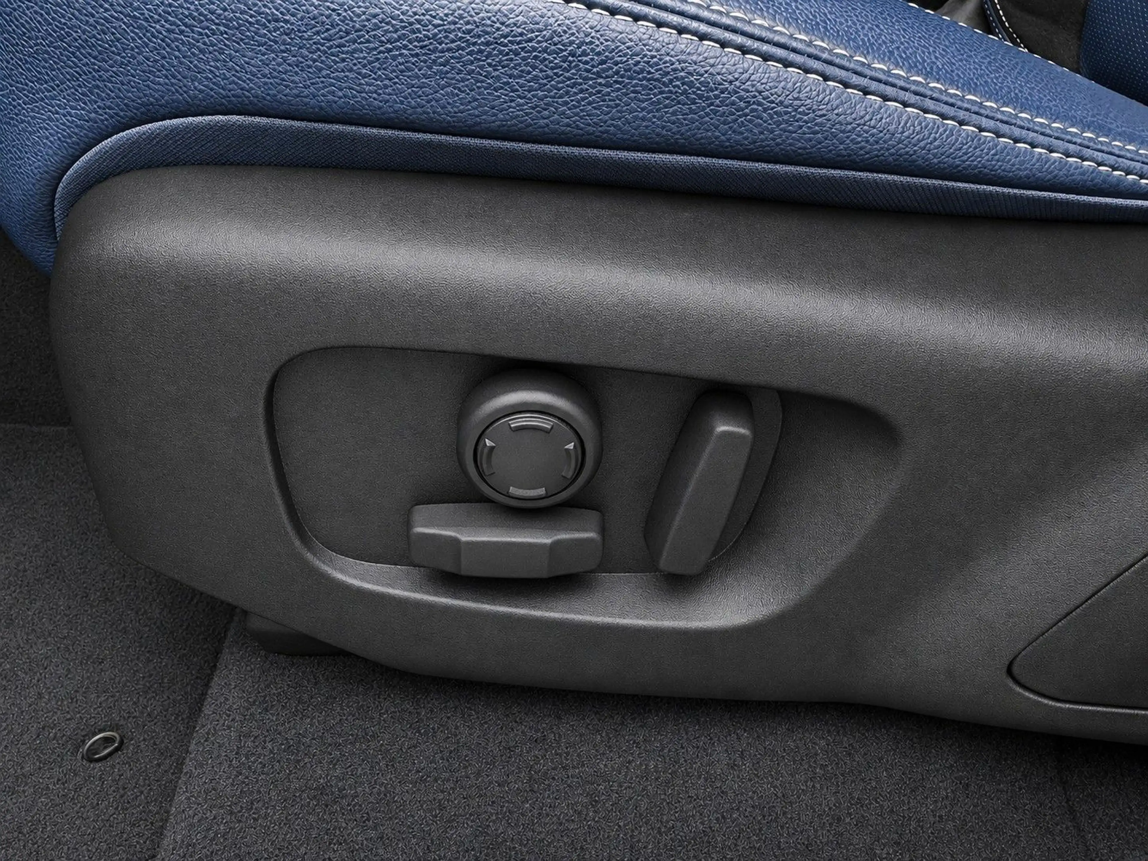 Land Rover Range Rover Velar 2.0 P400e DYNAMIC SE AWD — photo 5