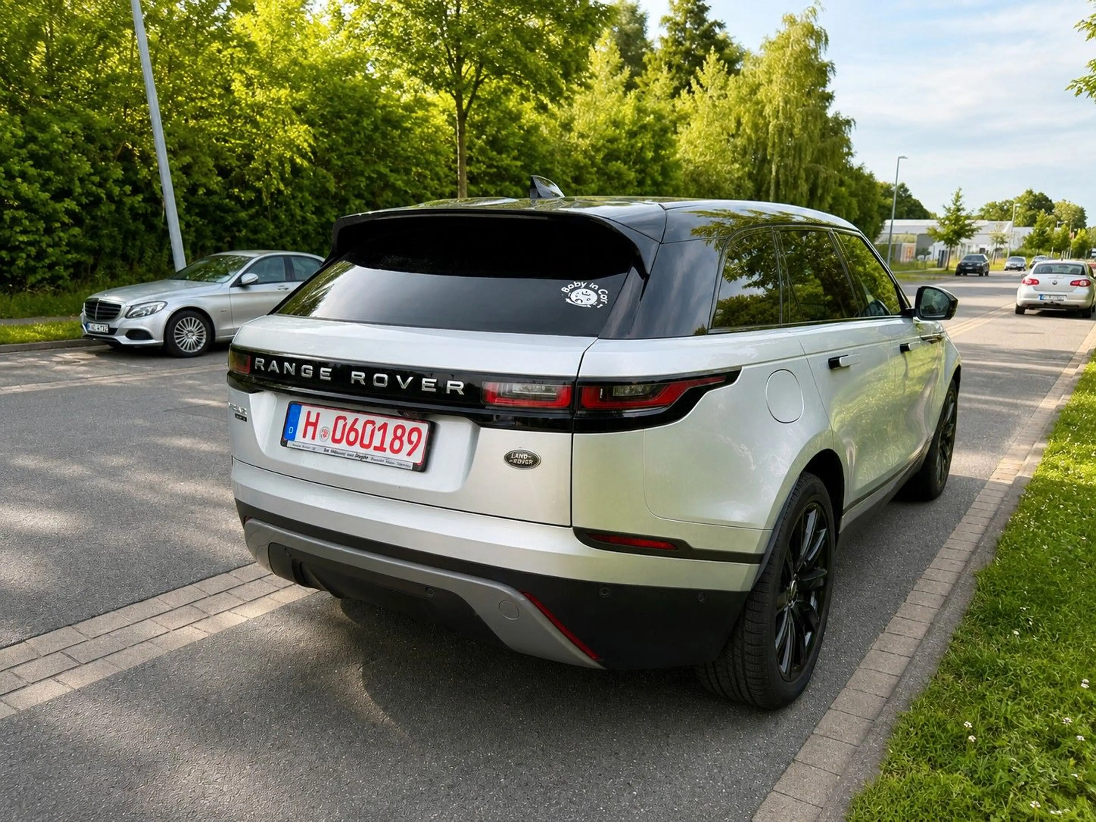 Land Rover Range Rover Velar 2.0 P400e DYNAMIC SE AWD — photo 3