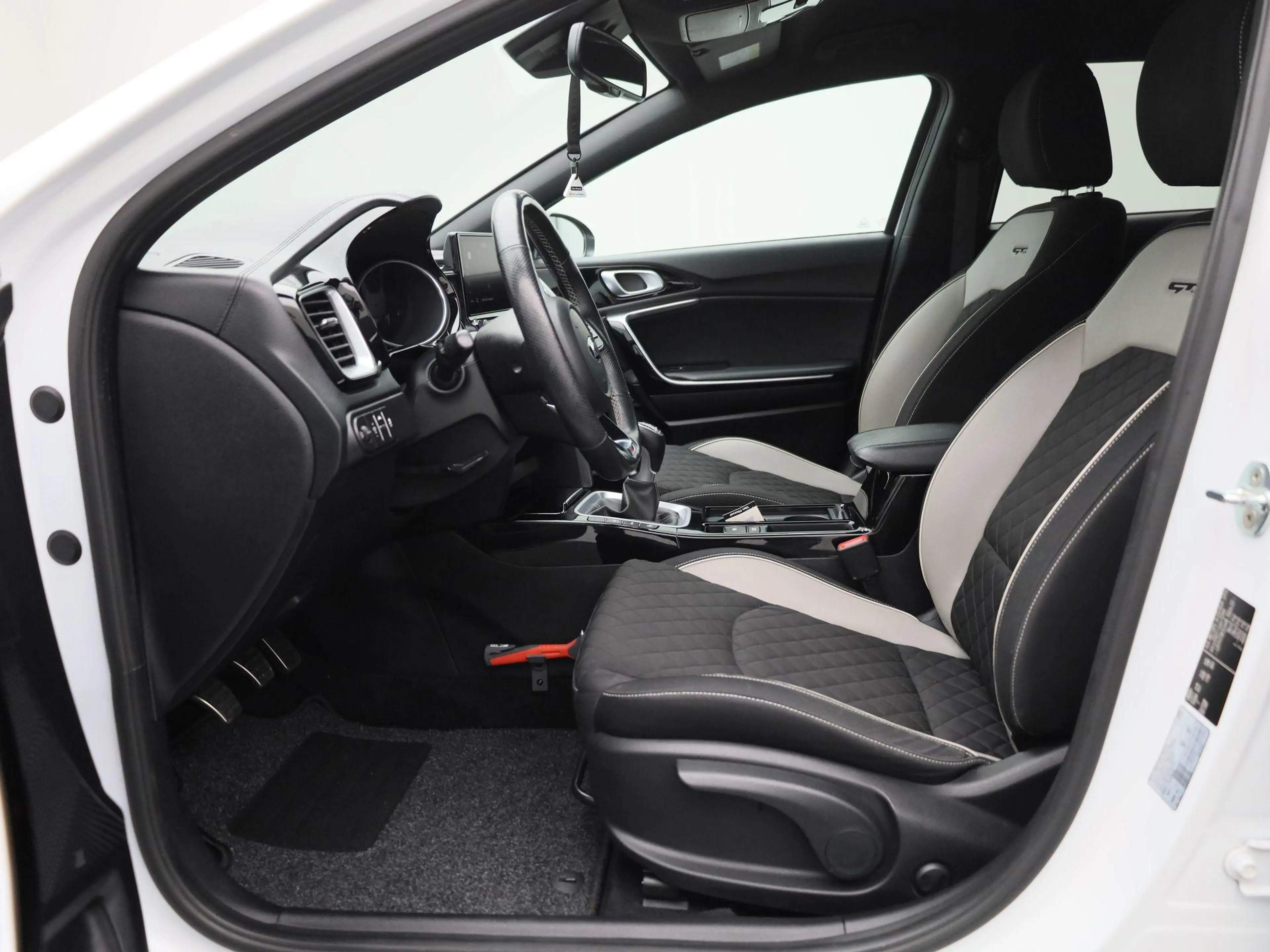 Kia Ceed SW / cee'd SW Sportswagon 1.0 T-GDi GT-Line Business Edition | A — photo 11