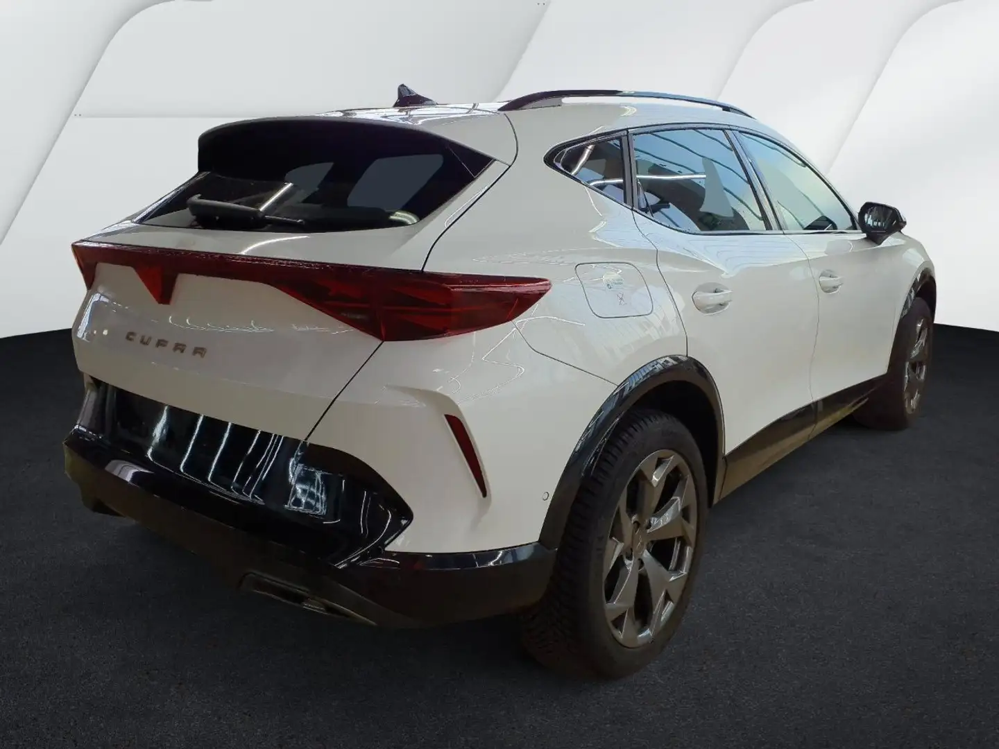 CUPRA Formentor 1.5 eTSI DSG INTELLIGENT|EDGE|NAVI|GRJ Weiß - 2