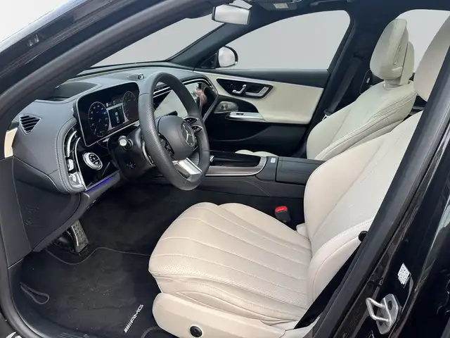 Mercedes-Benz E-Class view 8