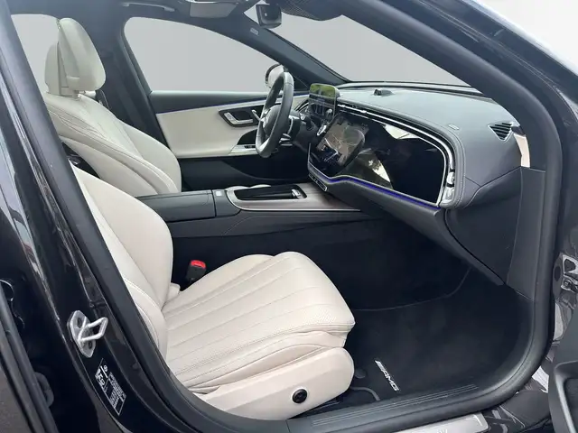 Mercedes-Benz E-Class view 9