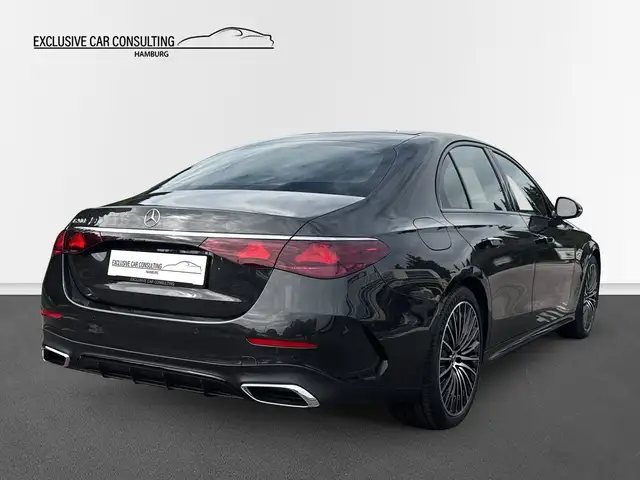 Mercedes-Benz E-Class view 6