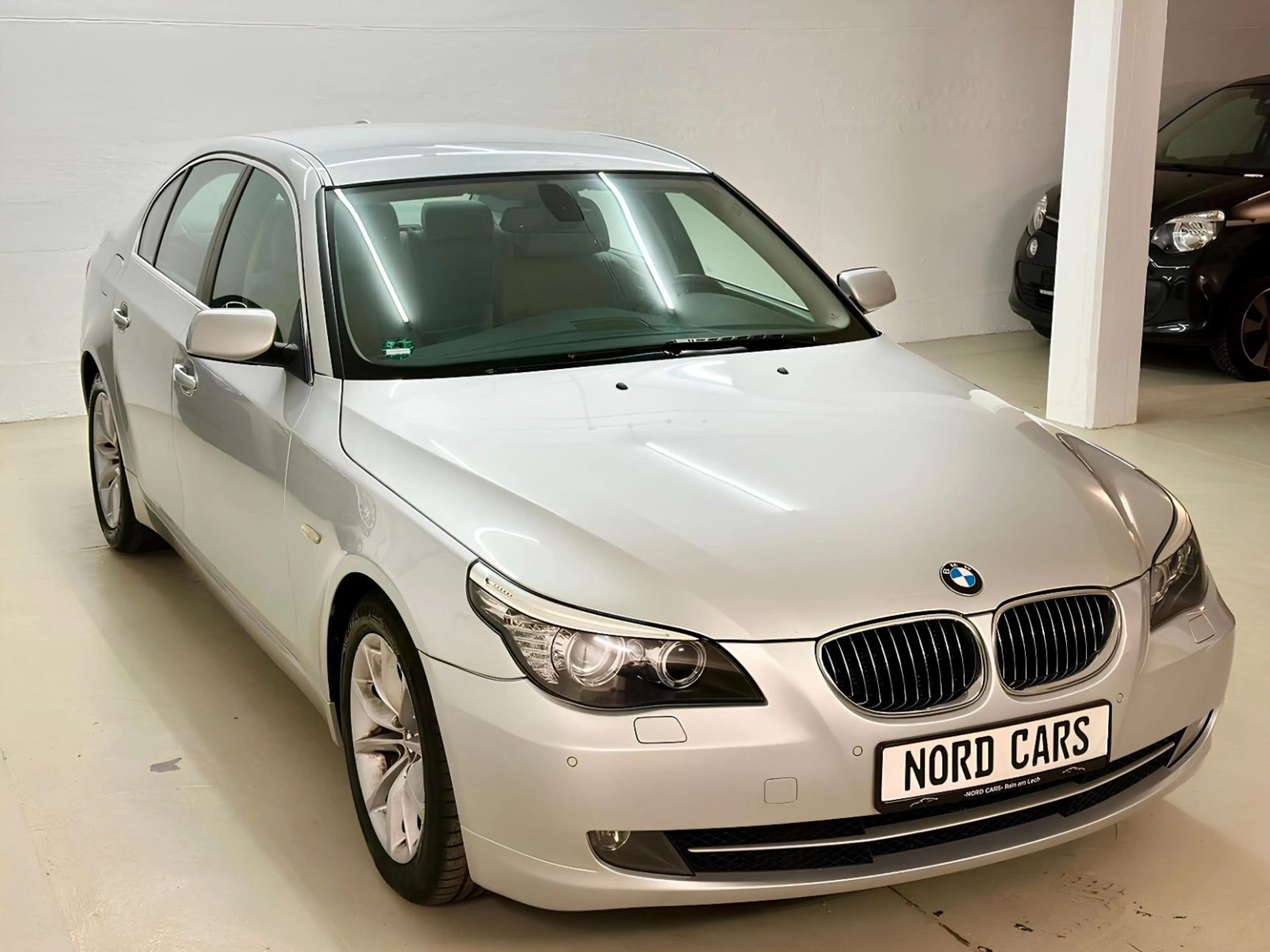 BMW 550 i  V8 *1.HAND *XENON *SHZ *PDC *TEMPO *MEMORY — photo 2