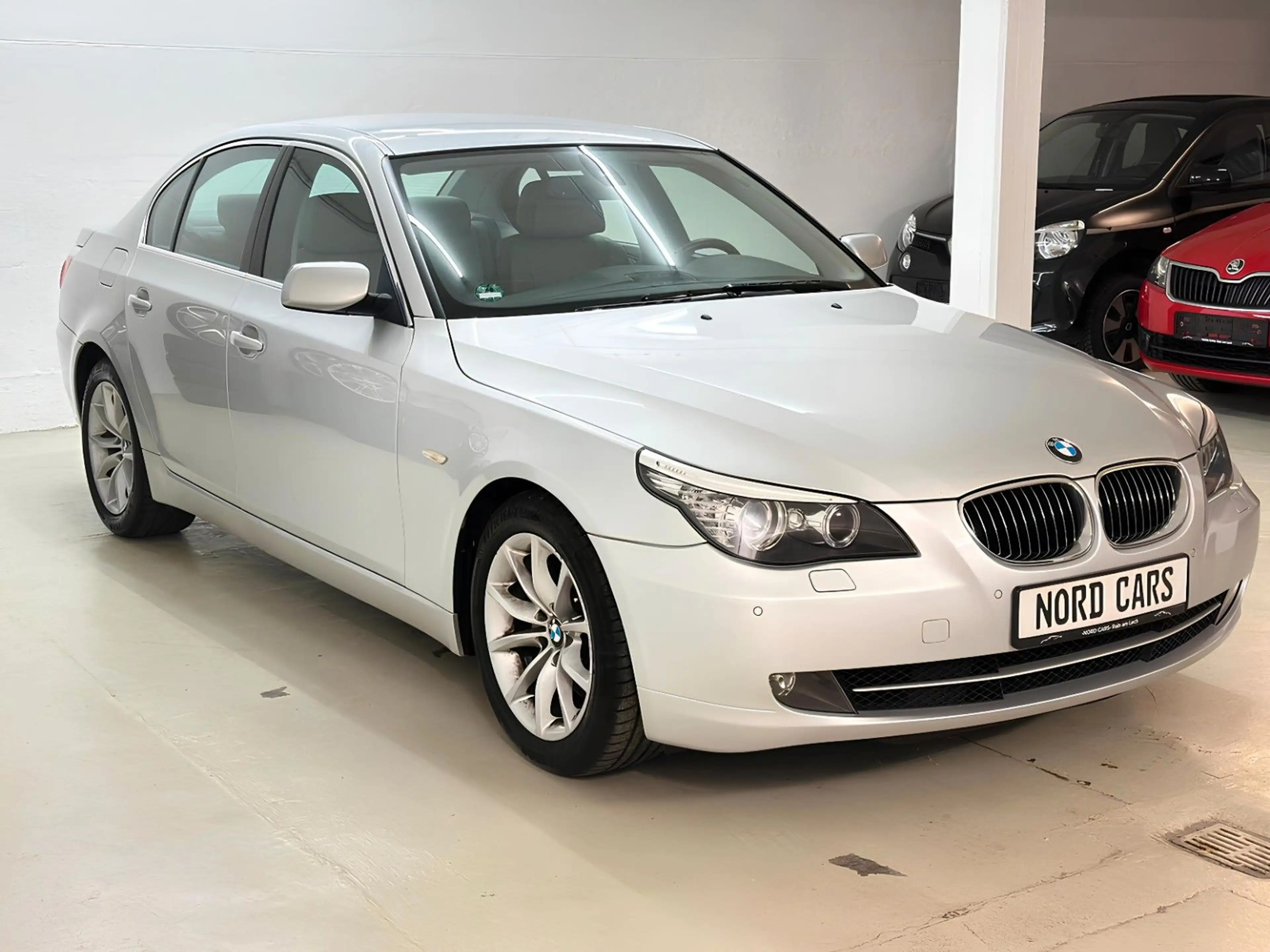 BMW 550 i  V8 *1.HAND *XENON *SHZ *PDC *TEMPO *MEMORY — photo 4