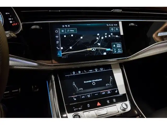 Audi Q7 view 15
