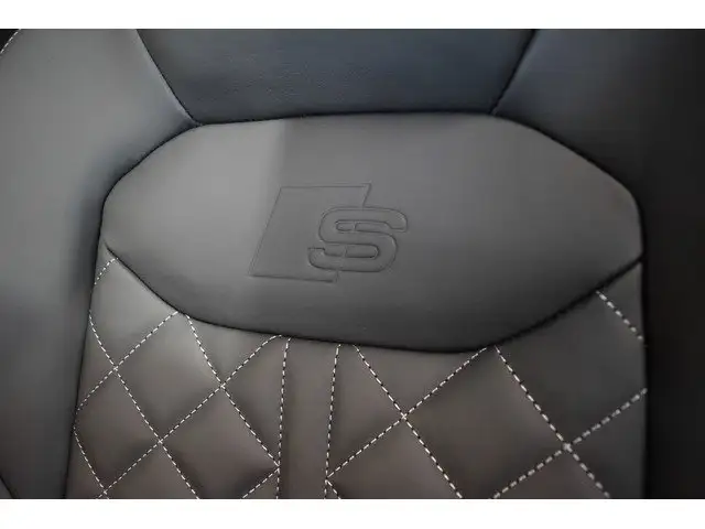 Audi Q7 view 20