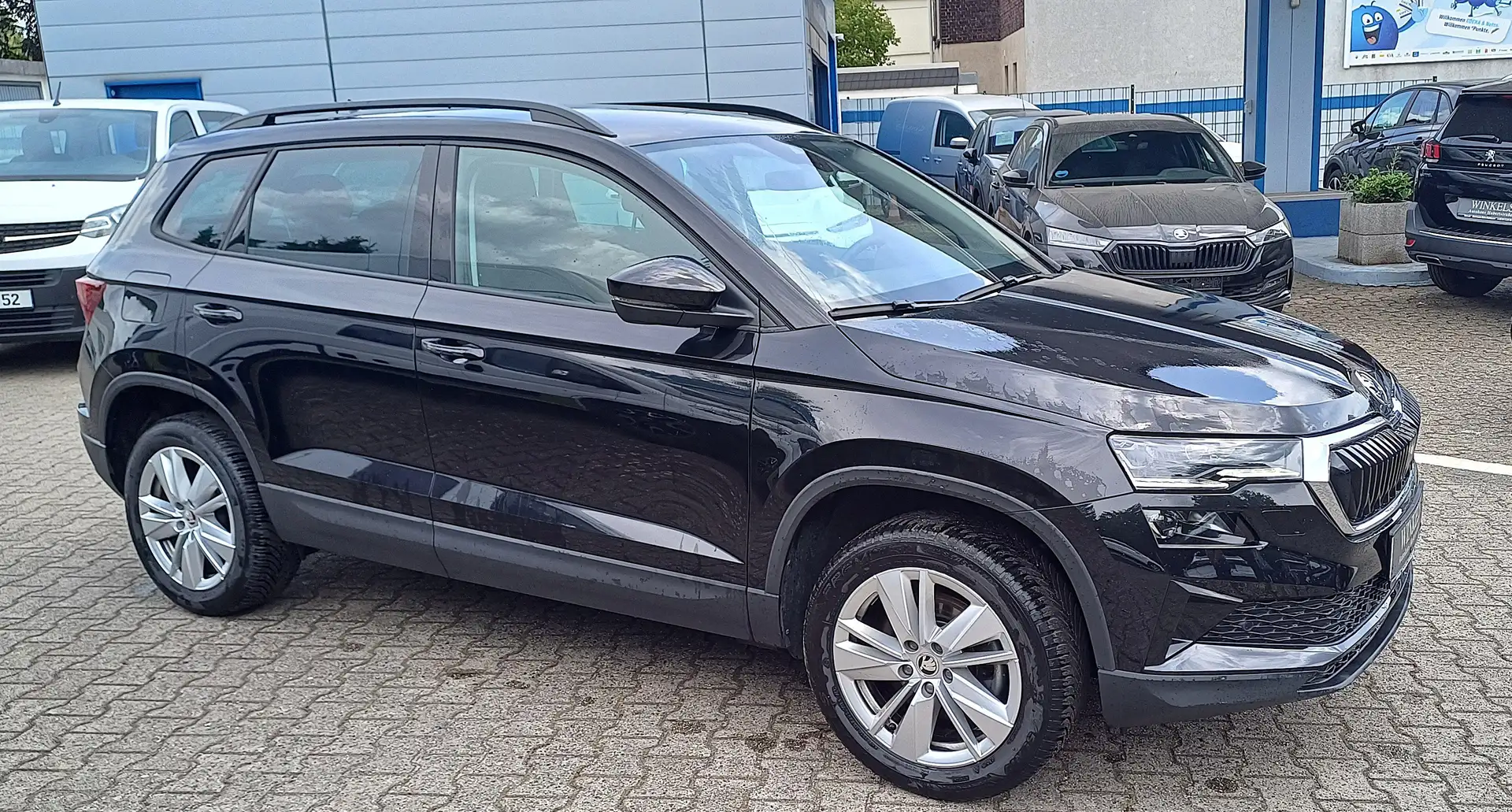 Skoda Karoq Selection 1.5 TSI DSG-Klimaaut-Navi-Kamera-SH-17" Noir - 2