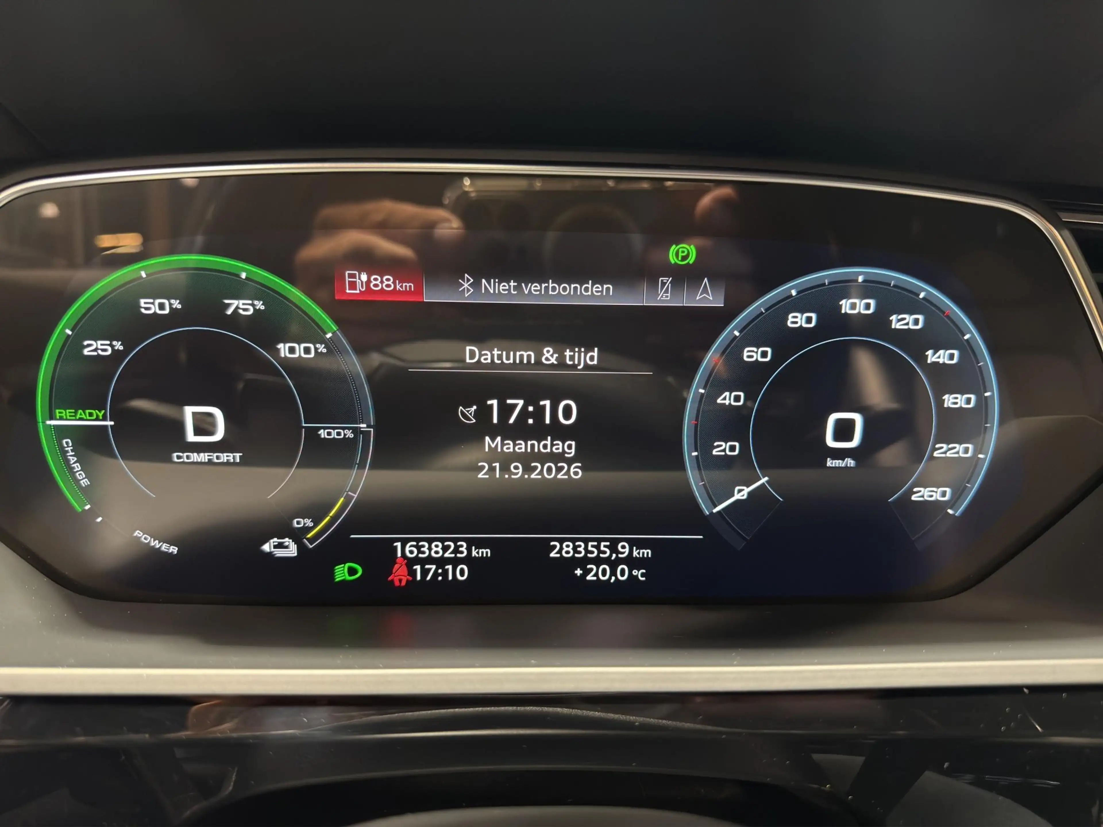 Audi e-tron e-tron 50 quattro Launch edition Black | Pano | S- — photo 10