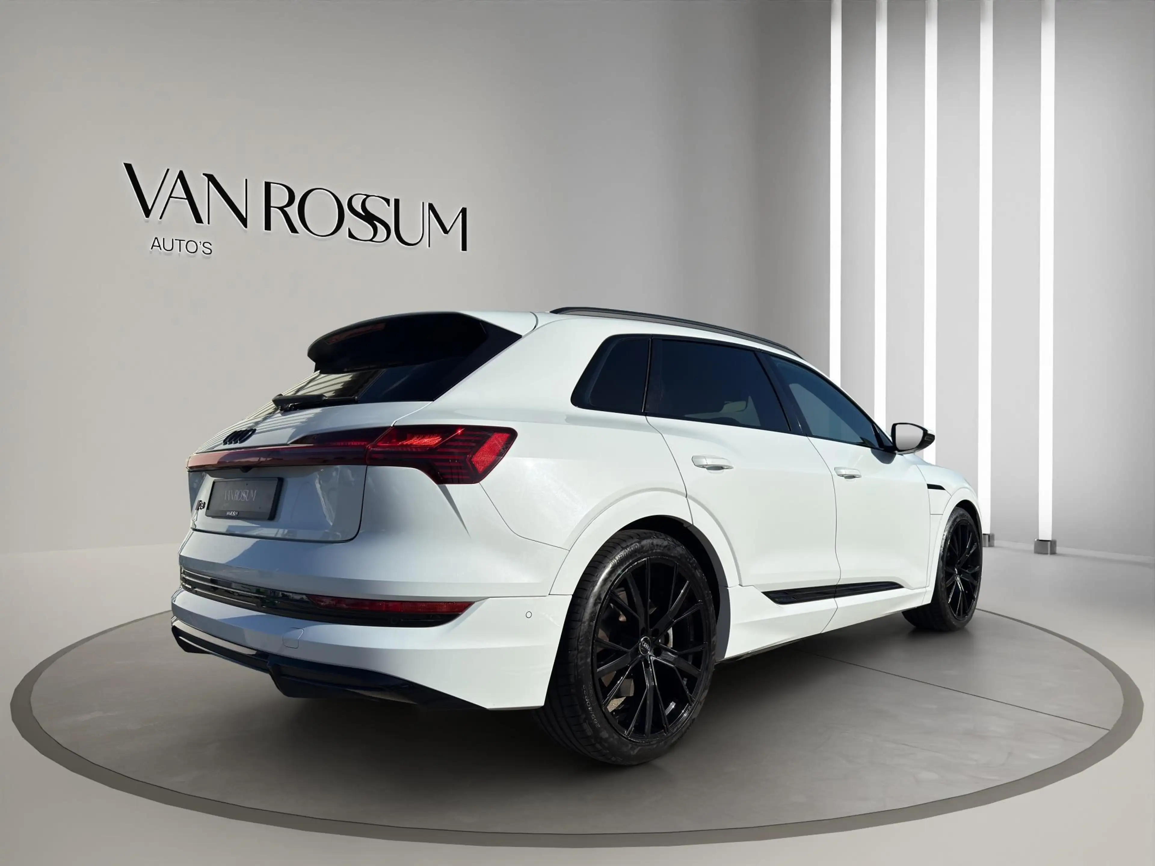 Audi e-tron e-tron 50 quattro Launch edition Black | Pano | S- — photo 3