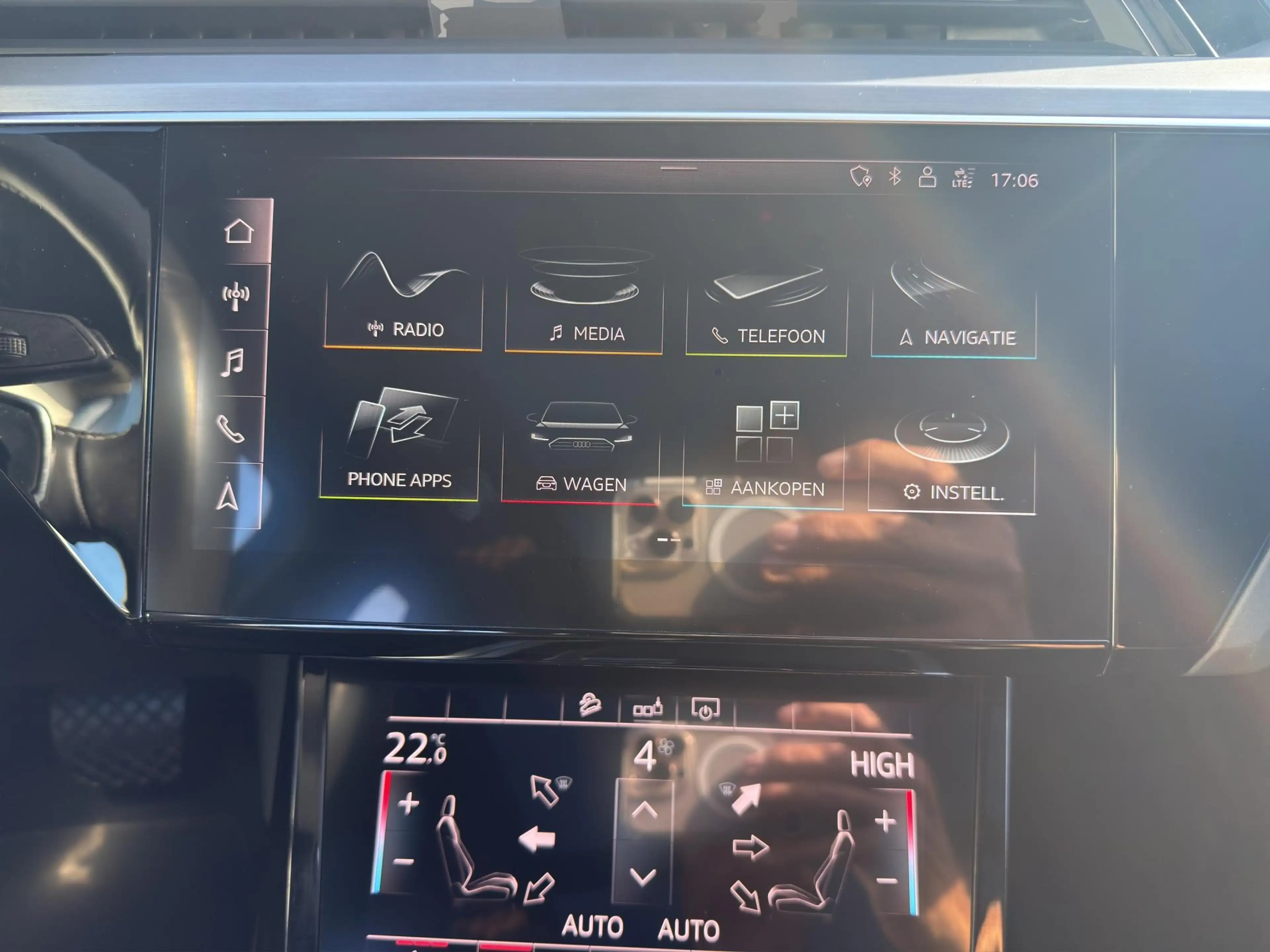 Audi e-tron e-tron 50 quattro Launch edition Black | Pano | S- — photo 15