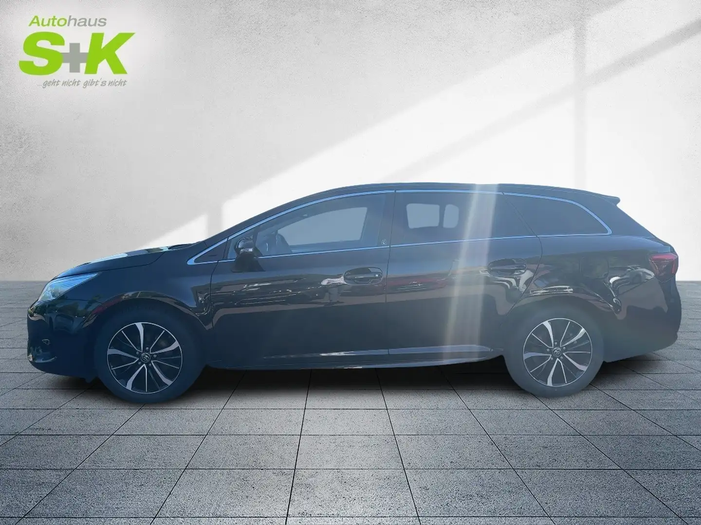 Toyota Avensis Combi 1,8-l-Valvematic TS+++SHZ+NAVI++++ Чорний - 2