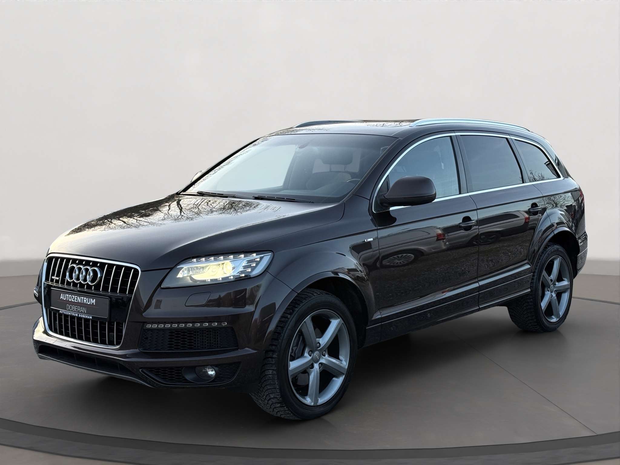 Second hand Audi Q7 3.0