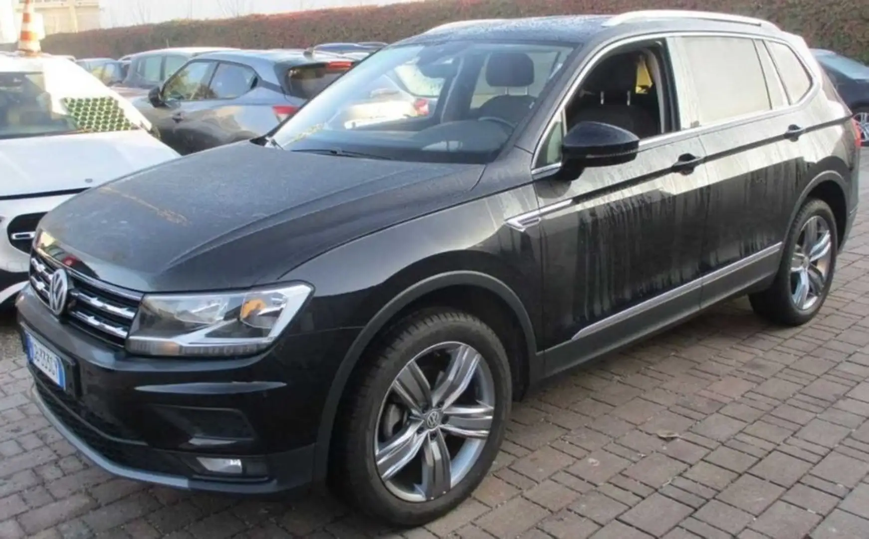 Volkswagen Tiguan Allspace Automatico - 2