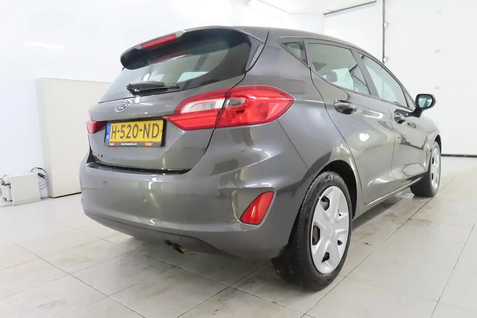 Ford Fiesta 1.0 EcoBoost Connected | Carplay| Navi | Grijs - 2