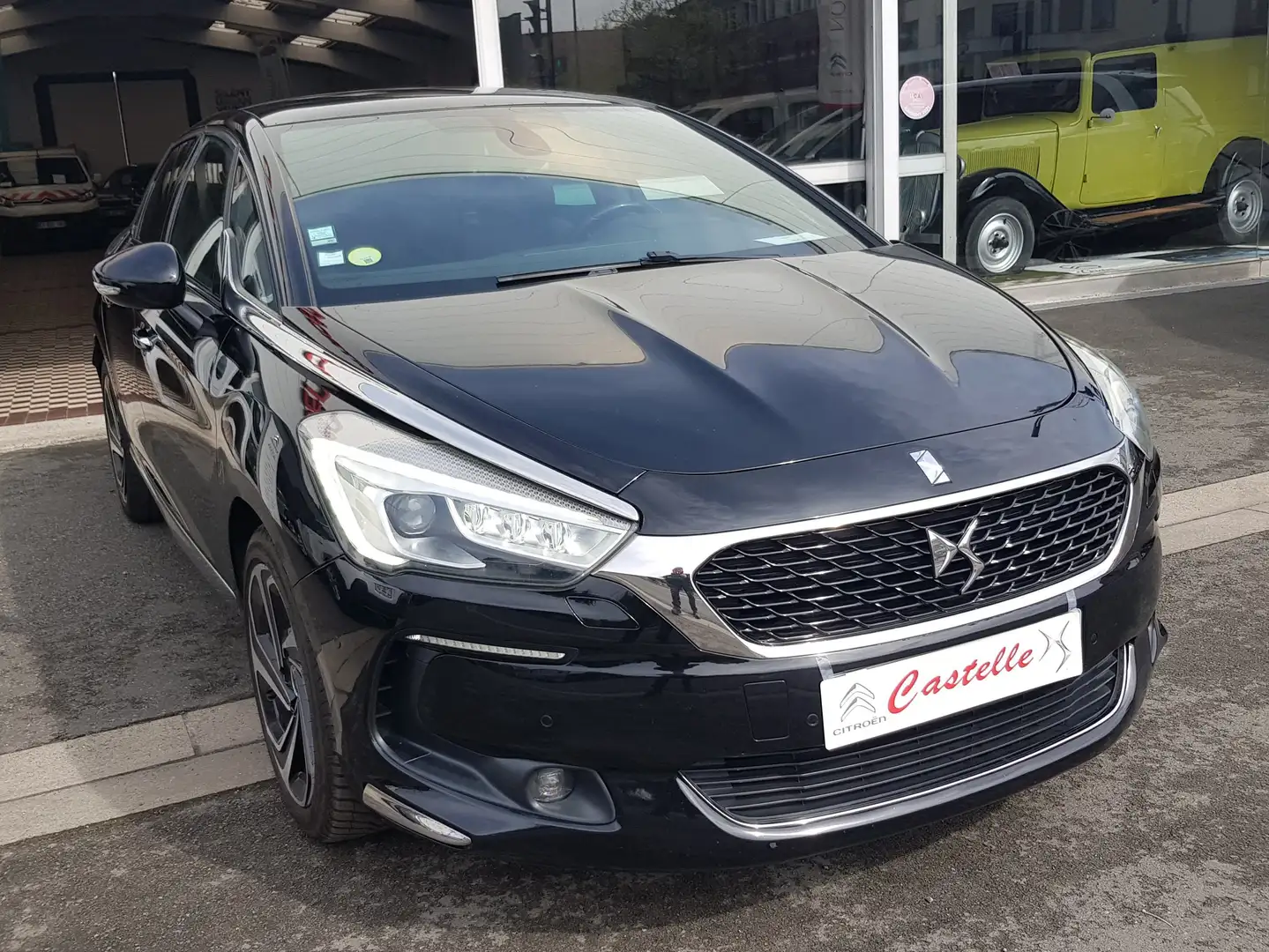 DS Automobiles DS 5 DS5 BlueHDi 180 Sport chic Noir - 2