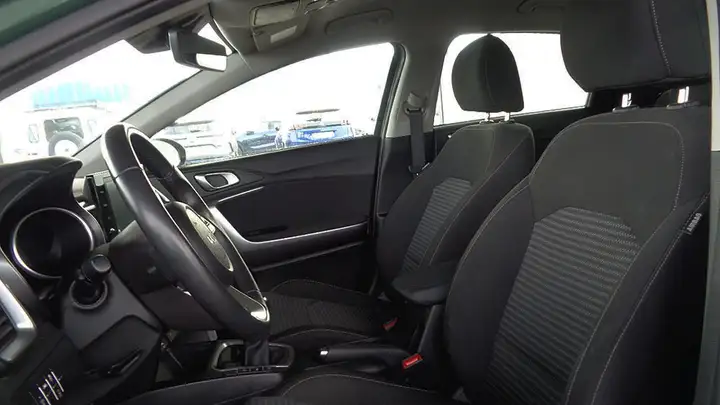 Kia cee'd 2022, foto 8