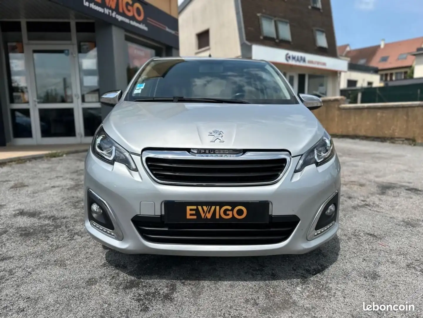 Peugeot 108 1.0 VTI 70CH STYLE START-STOP Gris - 2