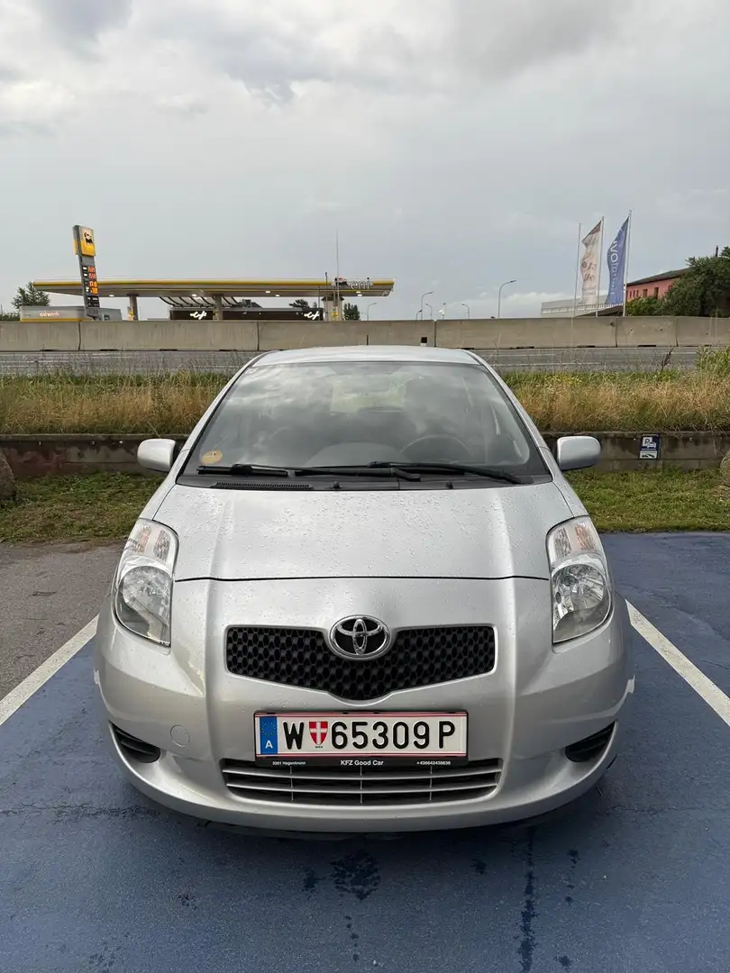 Toyota Yaris 1,0 VTTi - 1