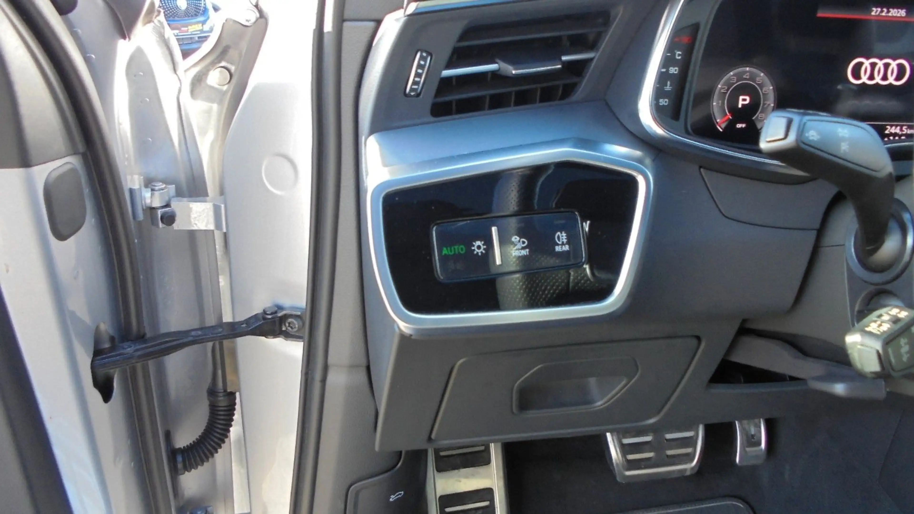 Audi A6 Avant 55 TFSI quattro sport, Panoramadach,LED — photo 6