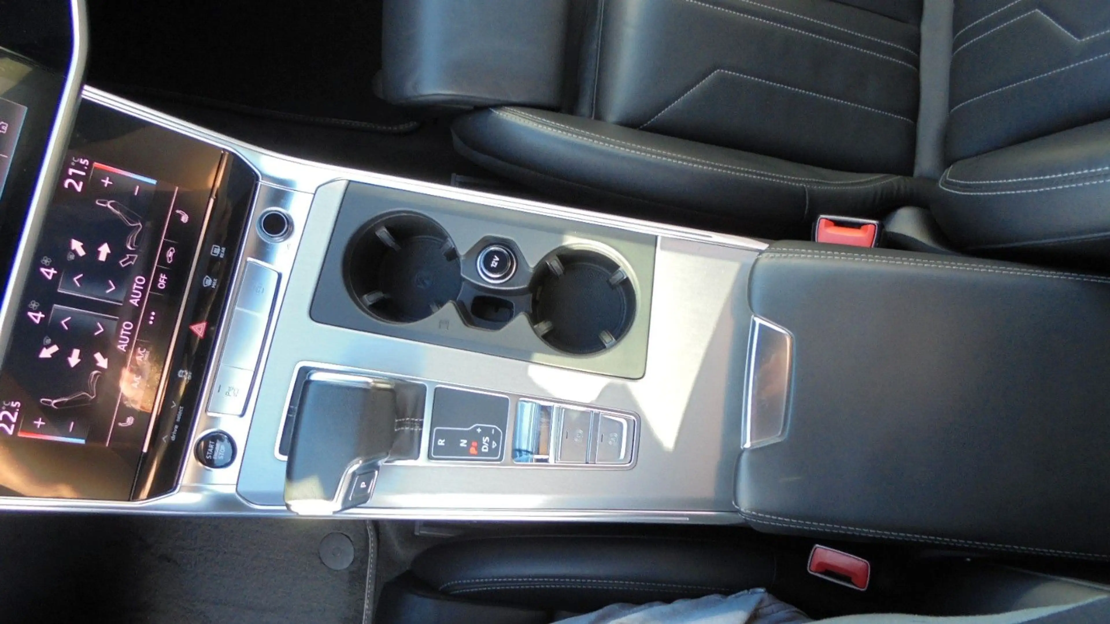 Audi A6 Avant 55 TFSI quattro sport, Panoramadach,LED — photo 10