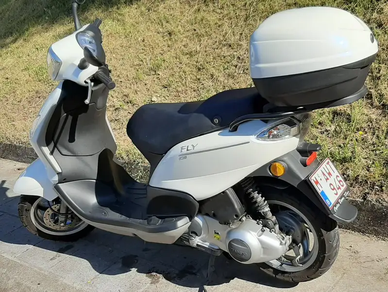 Piaggio Fly 125 - foto 4