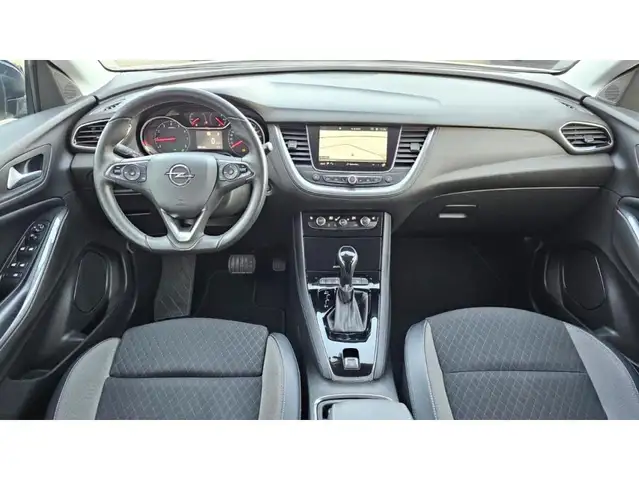 Opel Grandland X view 4