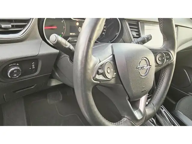 Opel Grandland X view 6