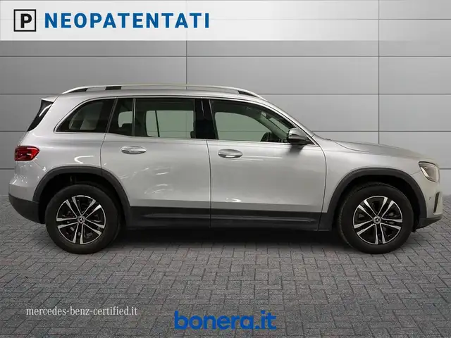 Mercedes-Benz GLB view 6