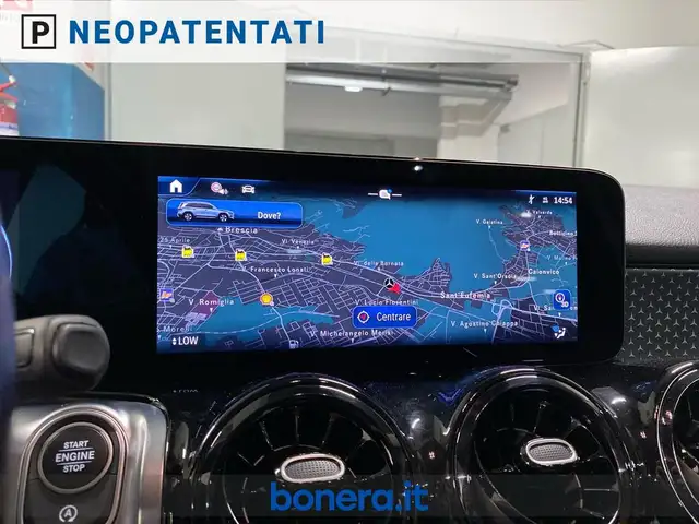 Mercedes-Benz GLB view 15