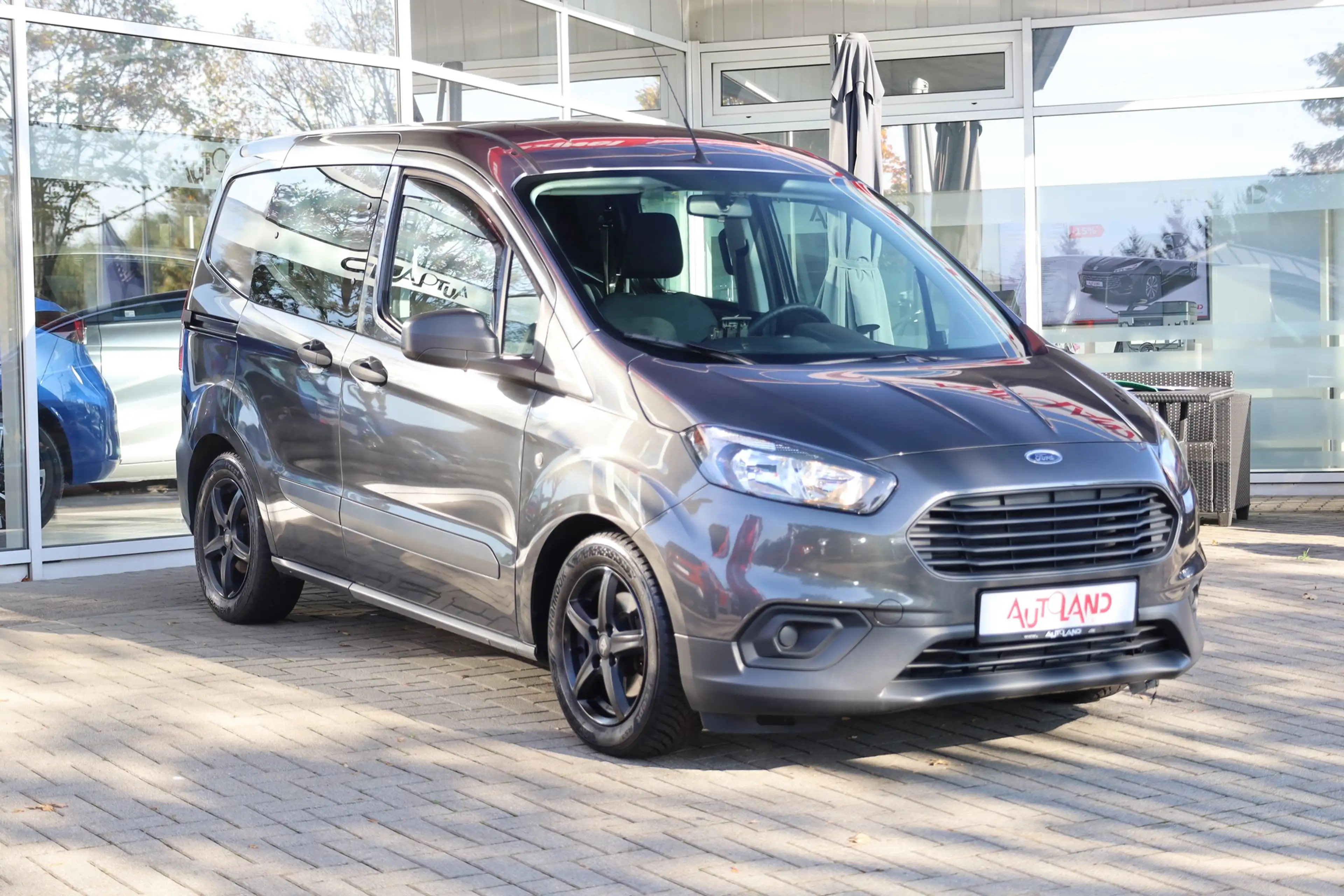 Ford Transit Courier Sitzheizung DAB Kamera Klima USB — photo 8