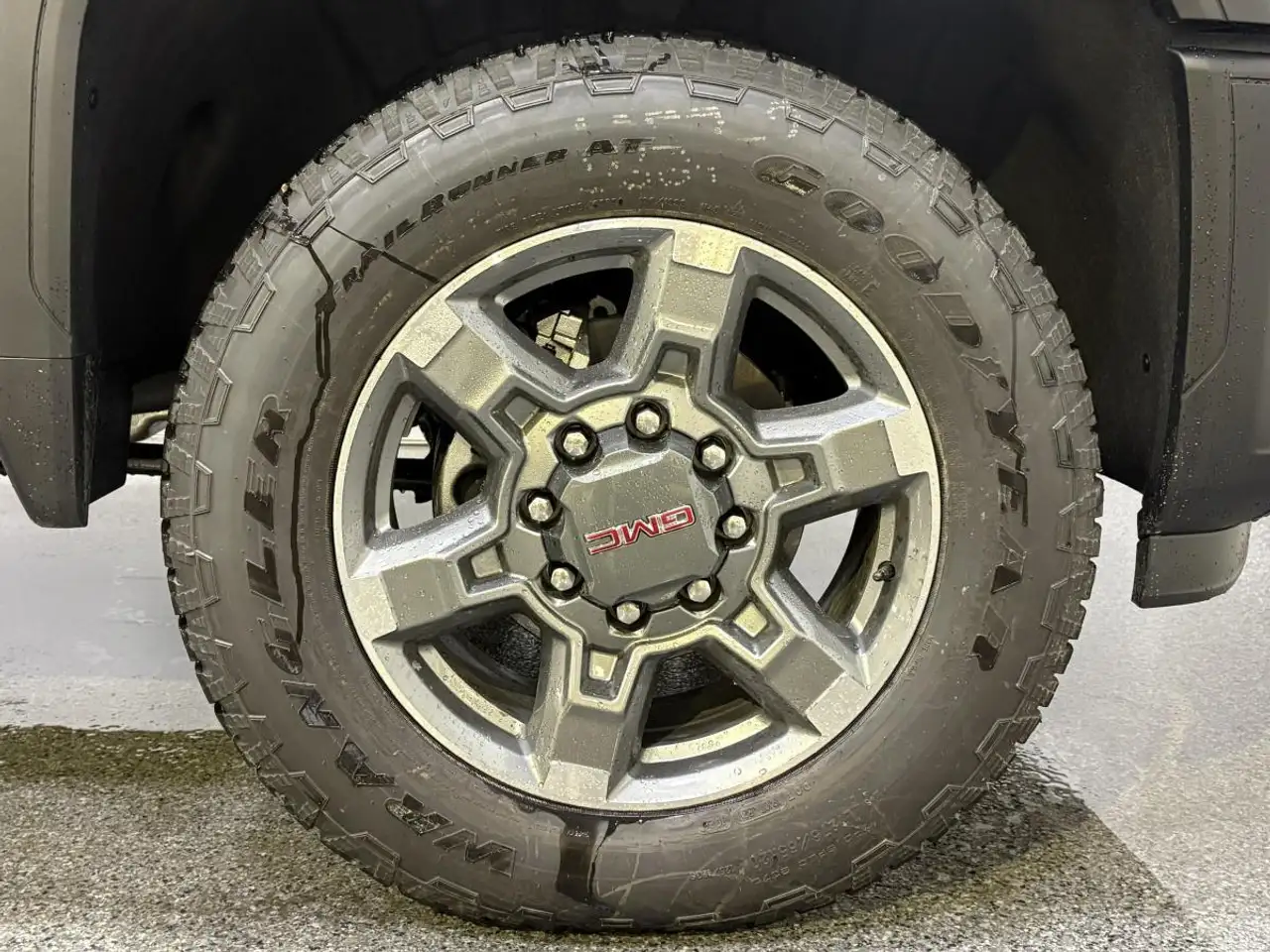 GMC Sierra 2500HD снимка GMC Sierra 2500HD