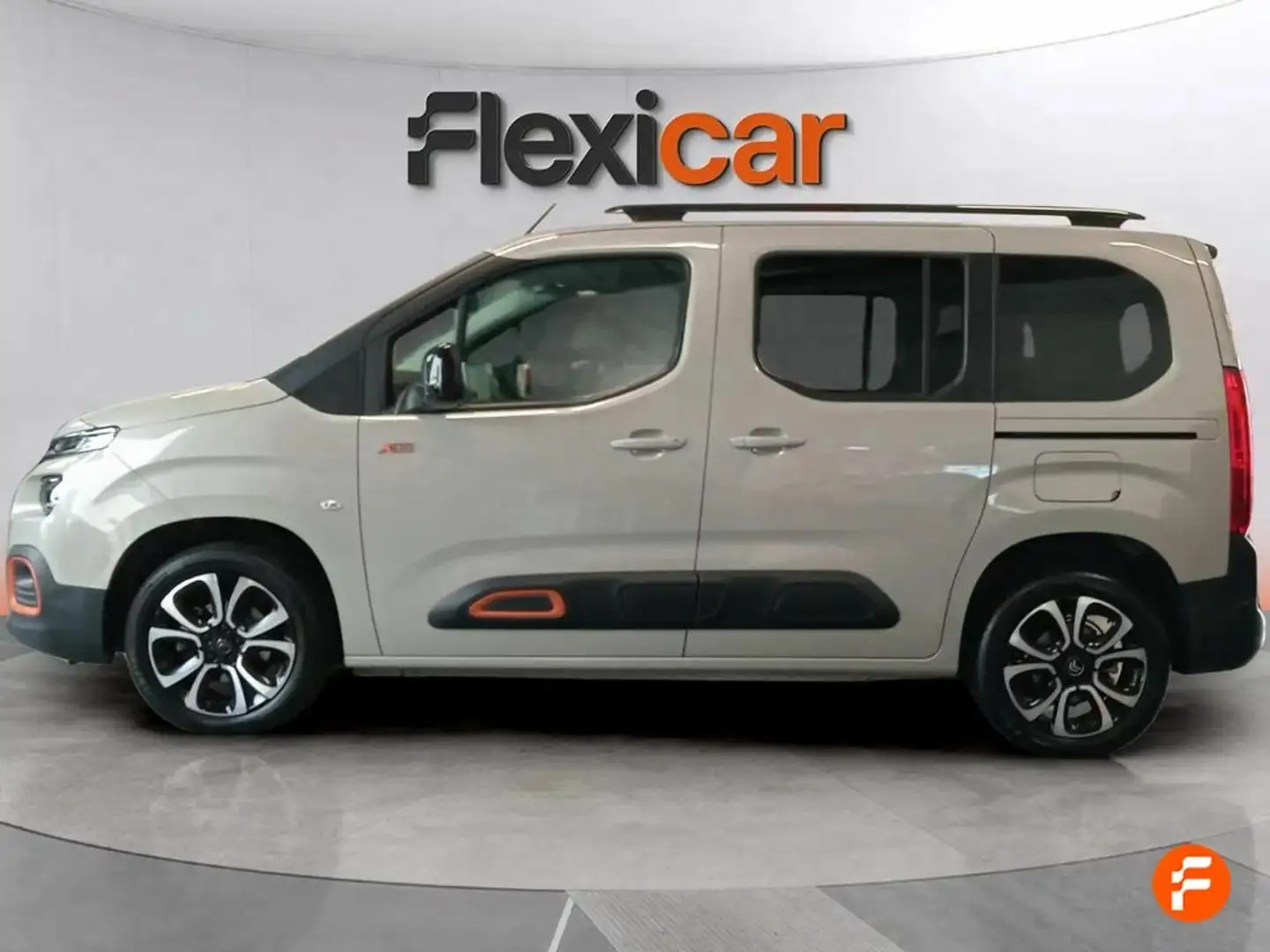 Citroen Berlingo Combi BlueHDi S&S Talla XL Shine 130 Beige - 2