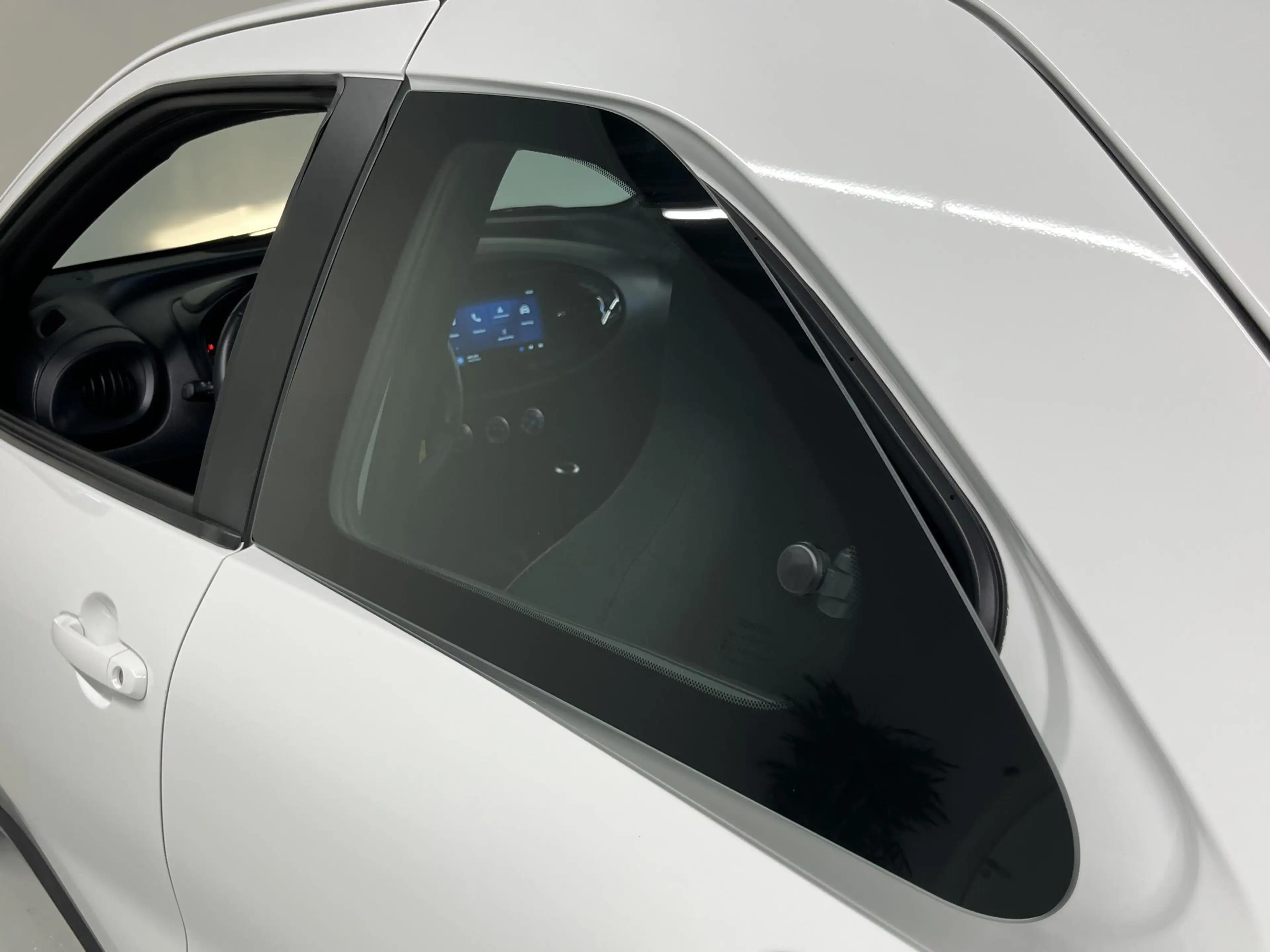 Toyota Aygo X 1.0 VVT-i MT Play — photo 9