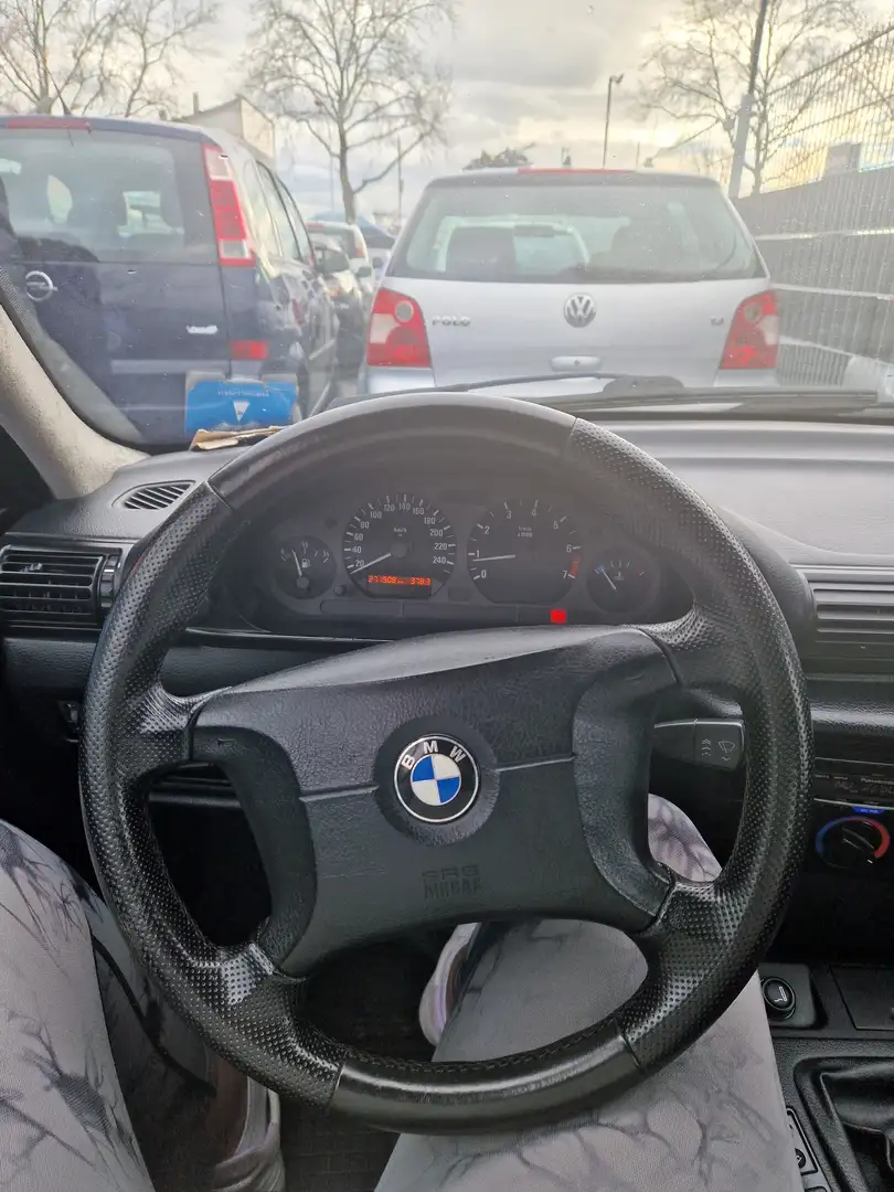BMW 318 318ti compact Schwarz - 2