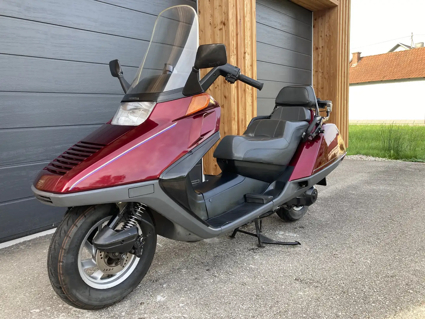 Honda CN 250 Helix Rojo - 2