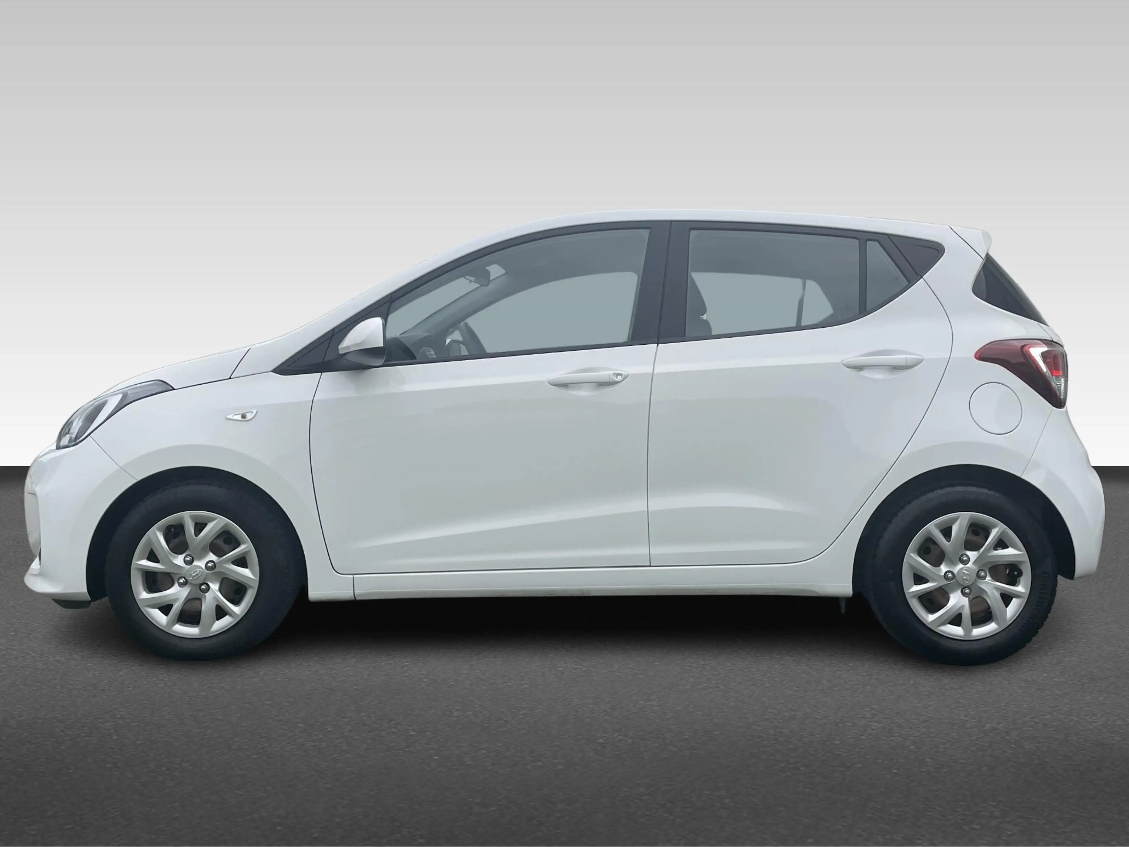 Hyundai i10 1.0i Comfort — photo 2