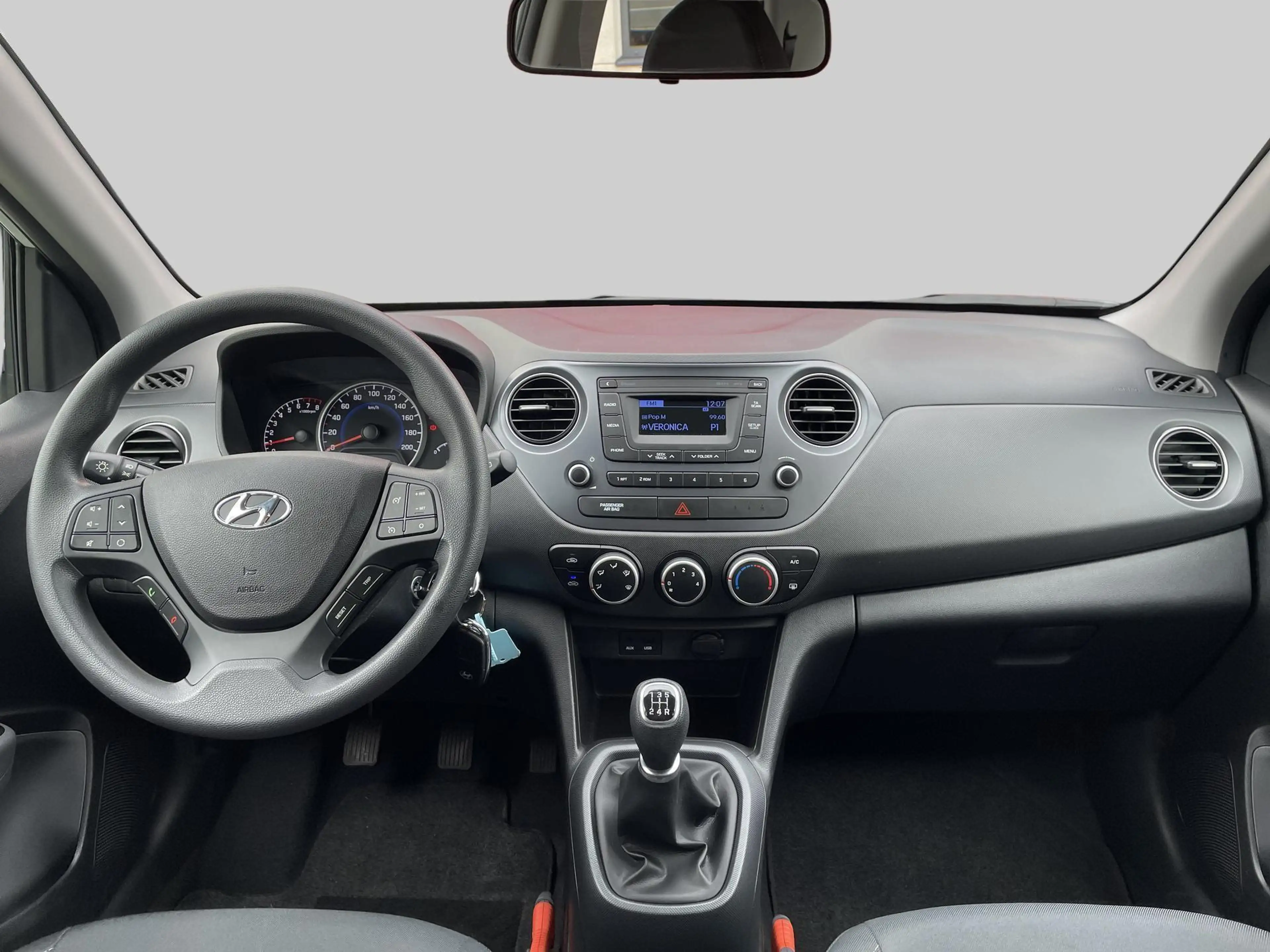 Hyundai i10 1.0i Comfort — photo 5