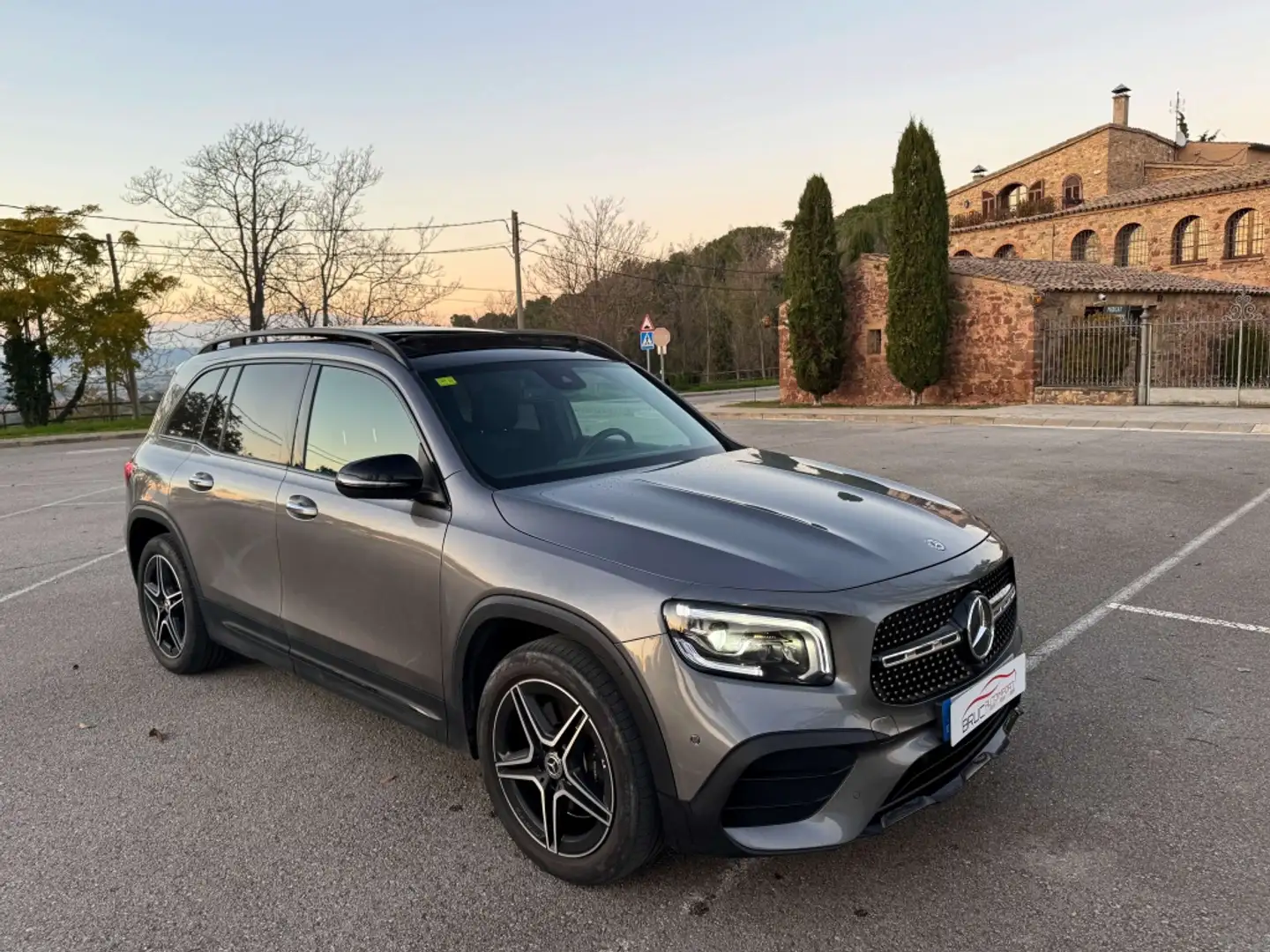 Mercedes-Benz GLB 220 220d 4Matic 8G-DCT Gris - 1