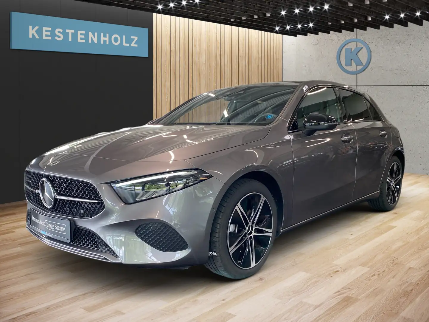 Mercedes-Benz A 200 A 200 Kompakt *PROGRESSIVE*NIGHT*KAMERA*PANO*SHZ Grau - 1