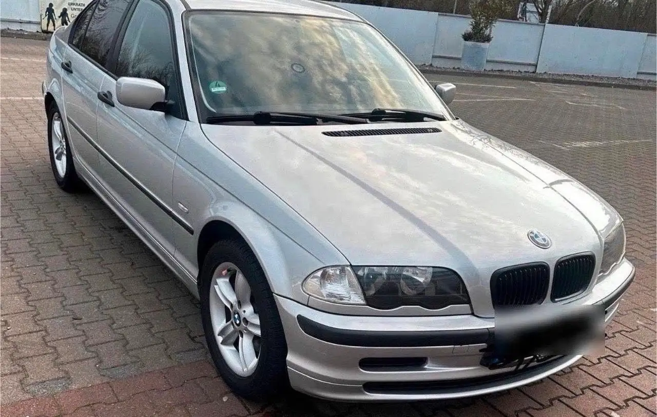 BMW 316i, foto 12