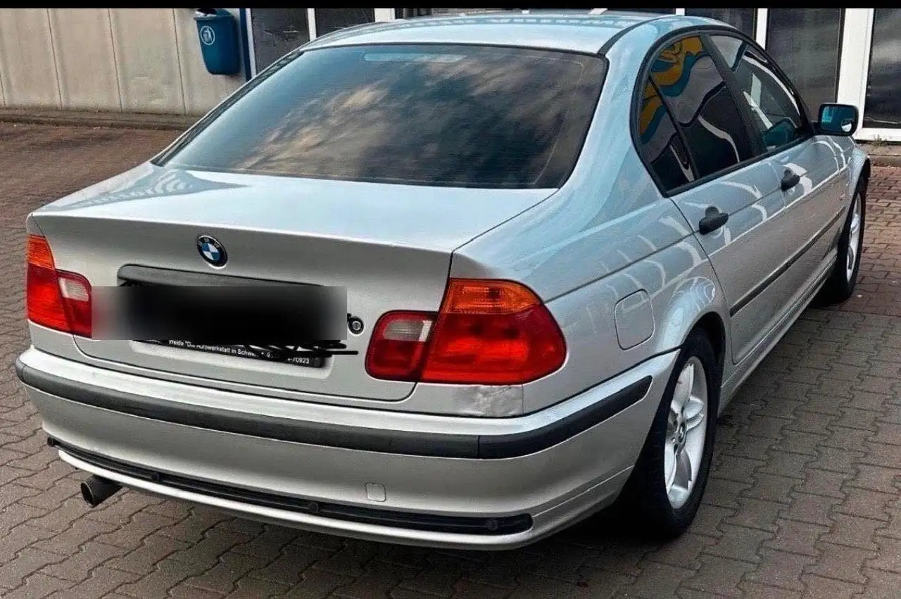 BMW 316i, foto 6