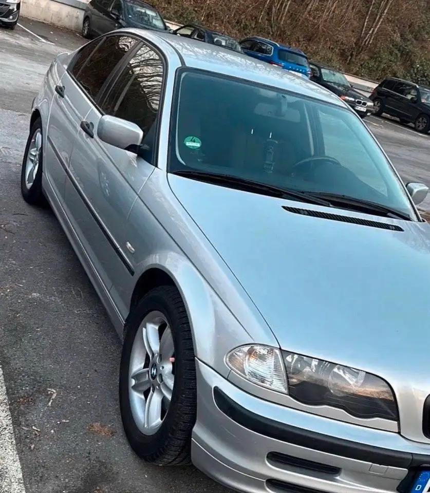 BMW 316i, foto 1